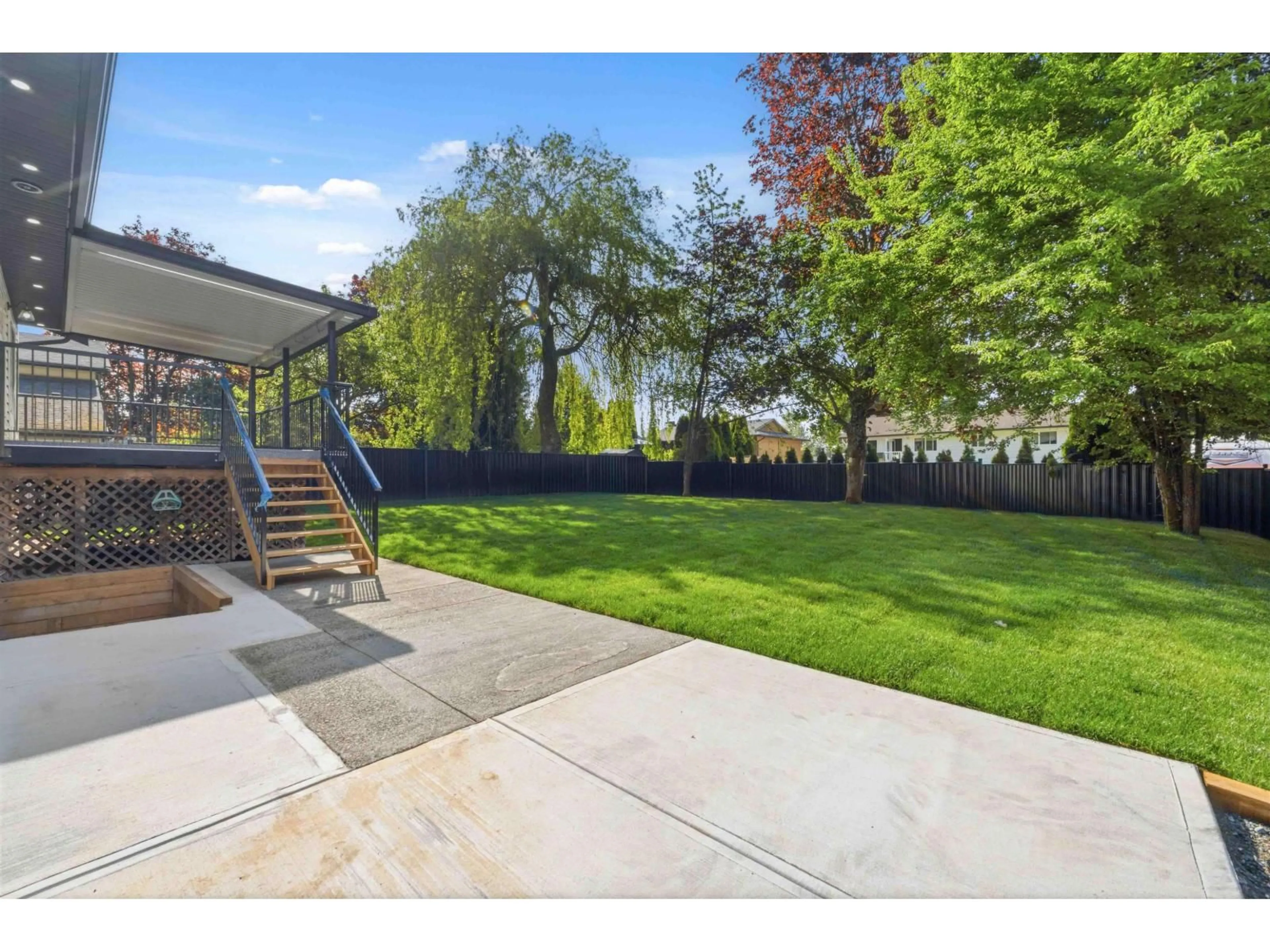 Patio, street for 26842 32A AVENUE, Langley British Columbia V4W3G4