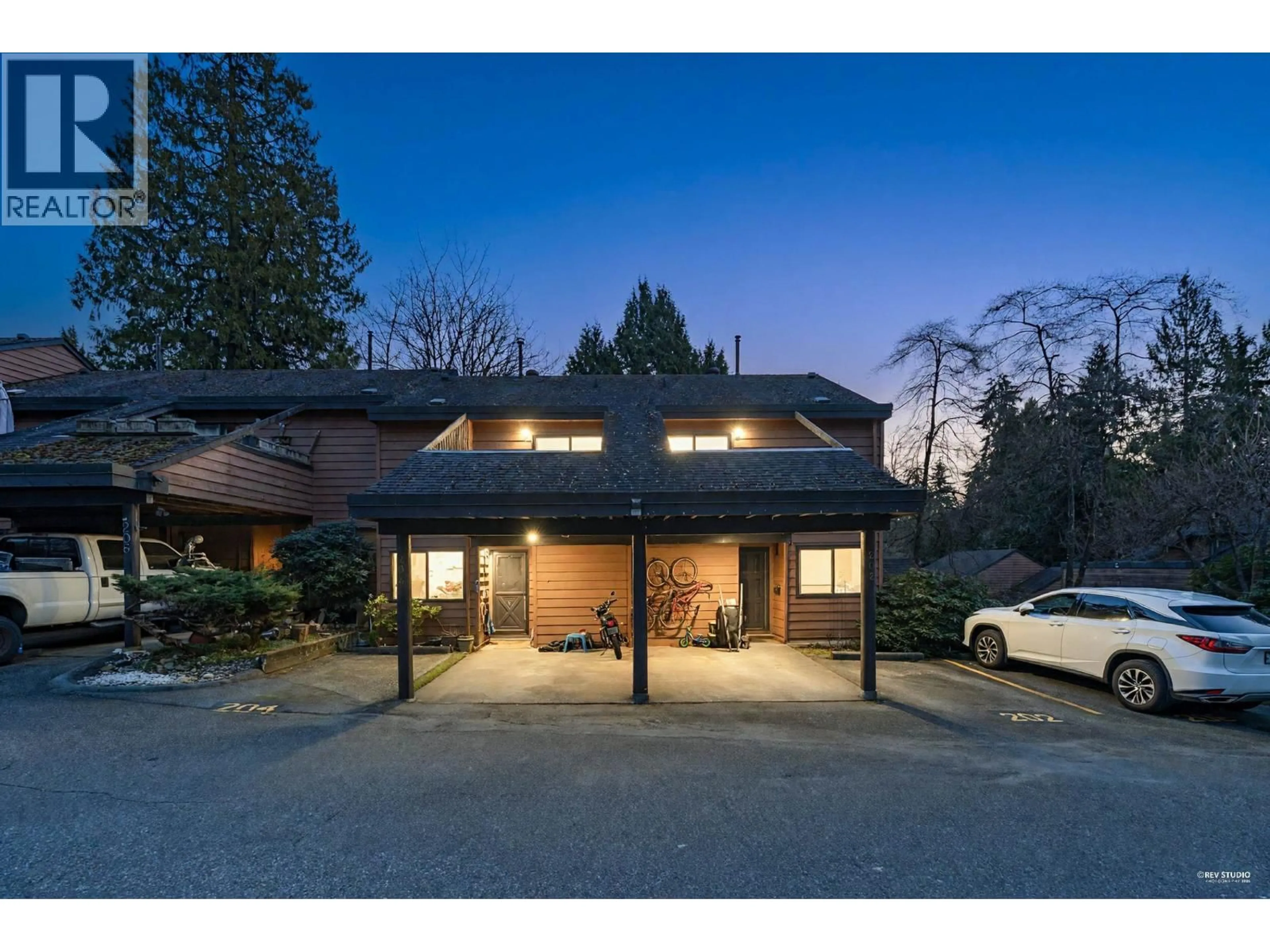 A pic from outside/outdoor area/front of a property/back of a property/a pic from drone, street for 202 CARDIFF WAY, Port Moody British Columbia V3H3X8