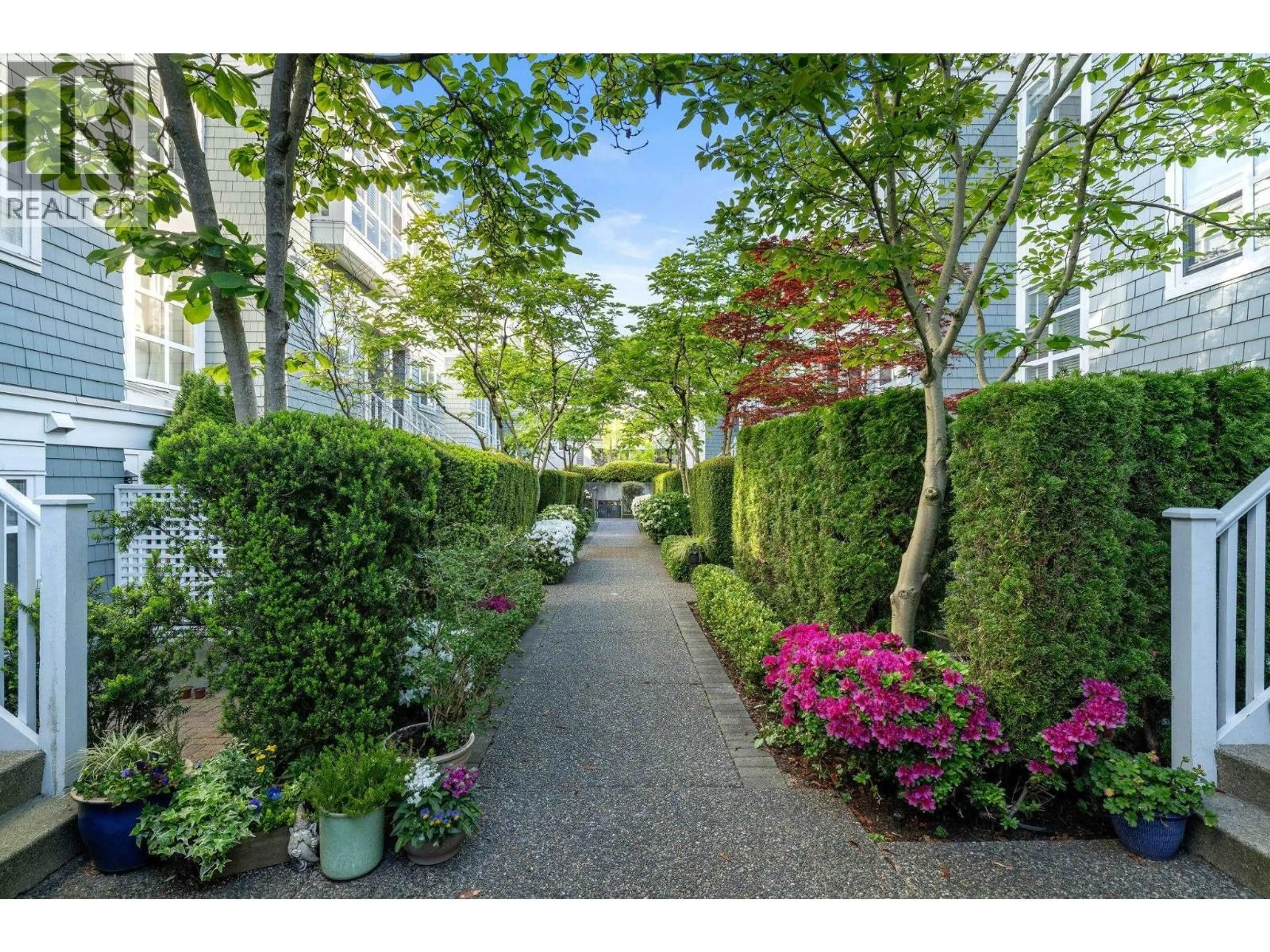 Patio, street for 207 - 669 7TH AVENUE, Vancouver British Columbia V5Z1B6