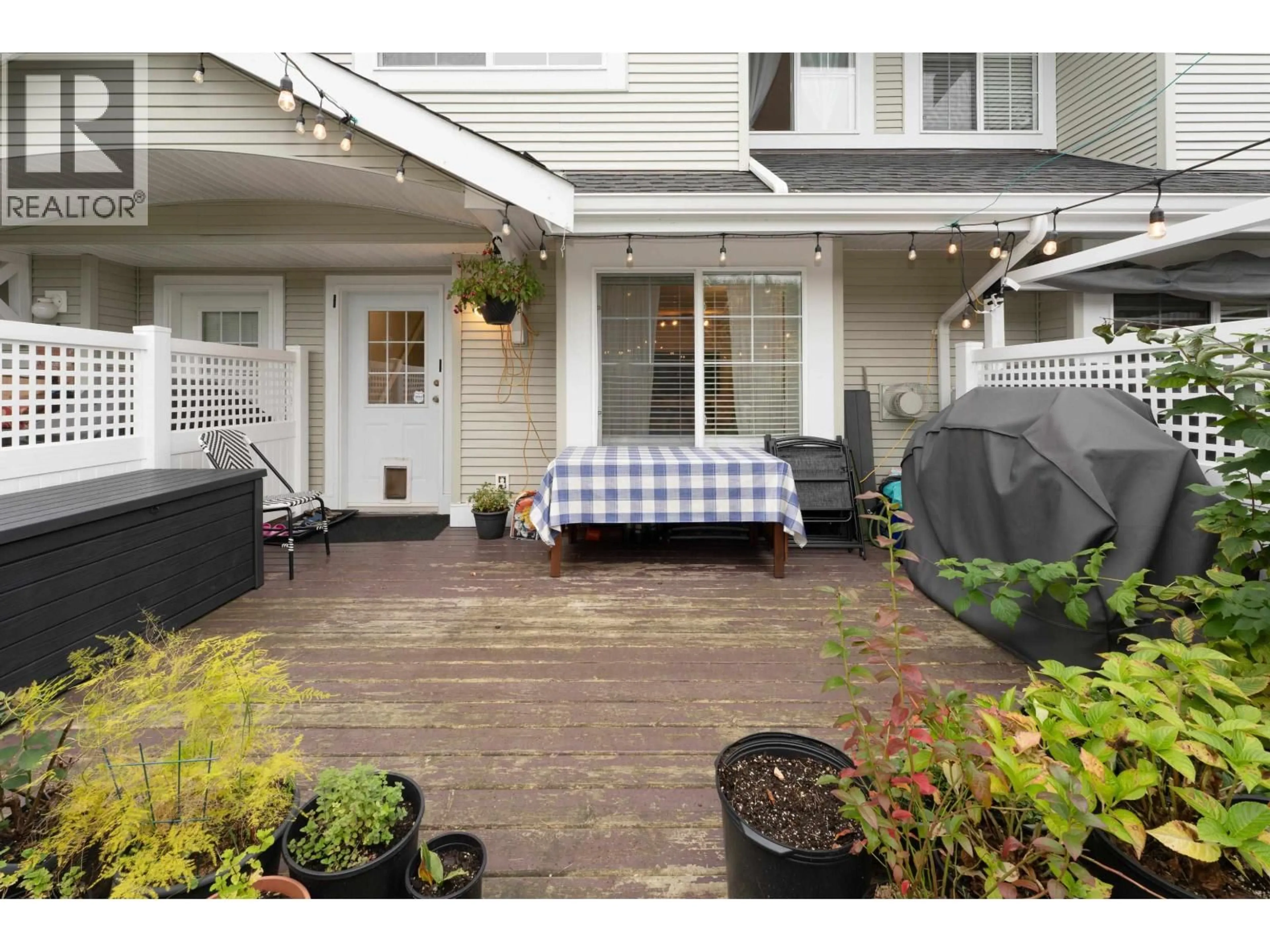 Patio, street for 15 - 23575 119 AVENUE, Maple Ridge British Columbia V4R2P4