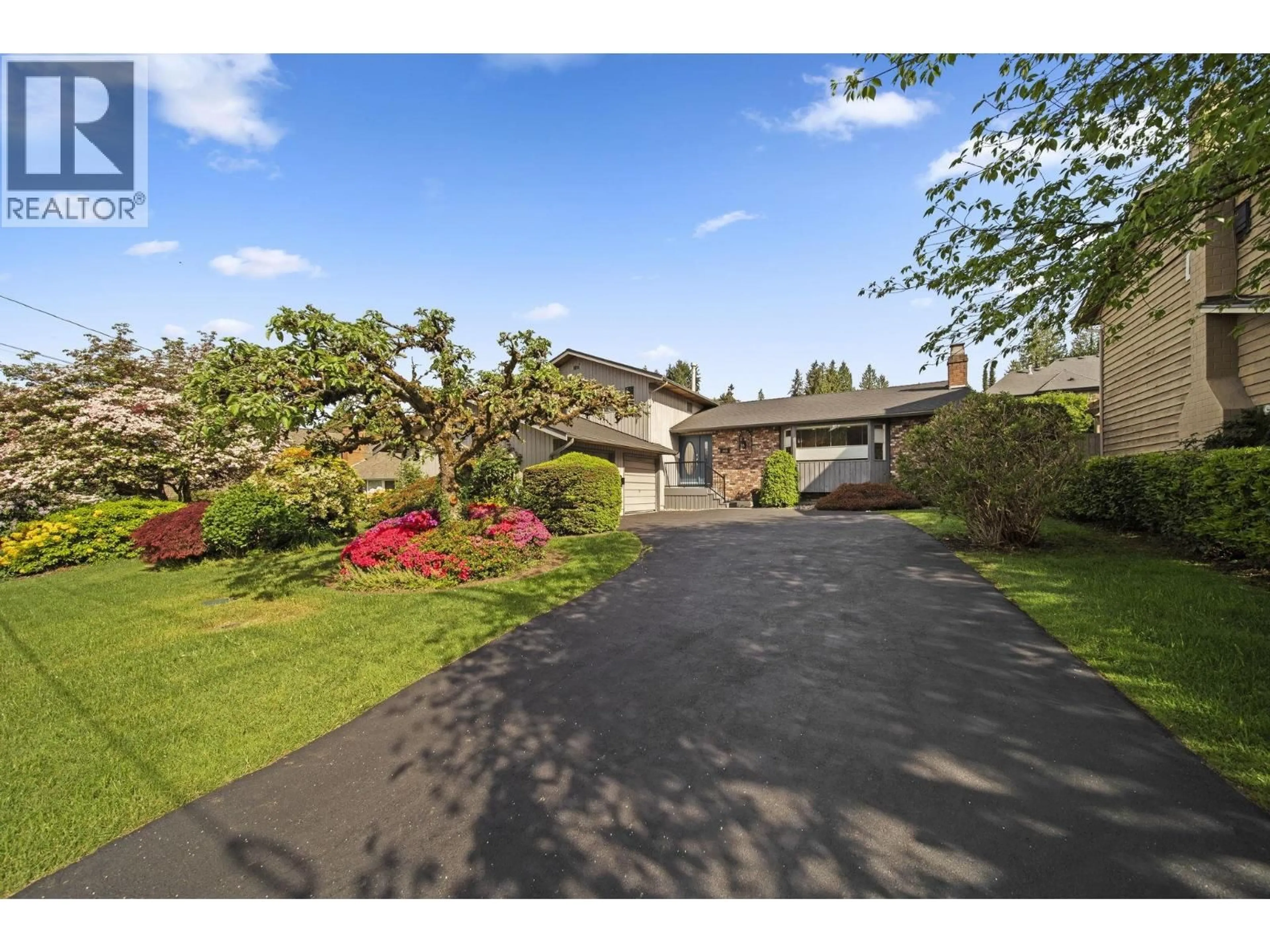 A pic from outside/outdoor area/front of a property/back of a property/a pic from drone, street for 745 DANSEY AVENUE, Coquitlam British Columbia V3K3G4