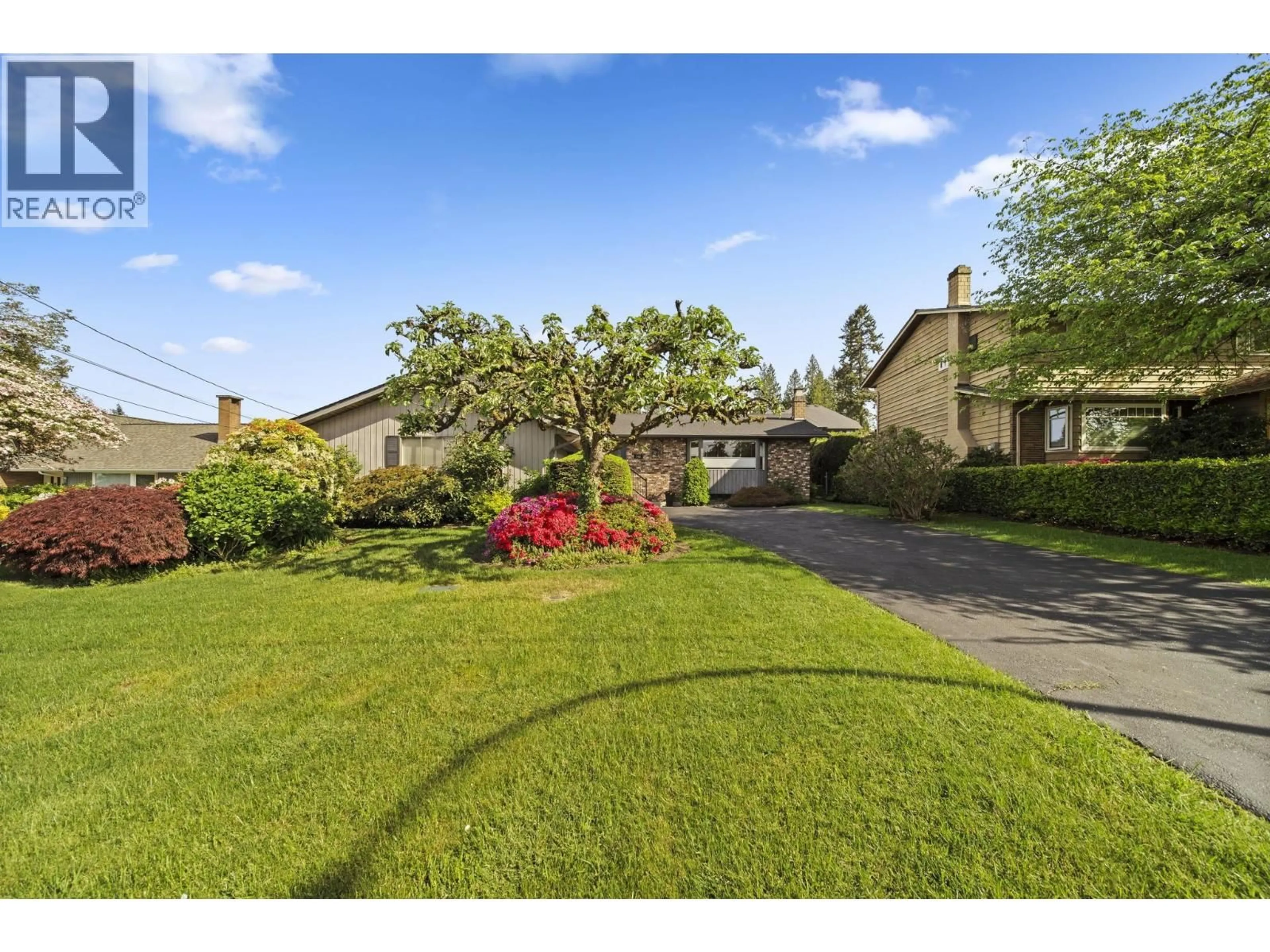 A pic from outside/outdoor area/front of a property/back of a property/a pic from drone, street for 745 DANSEY AVENUE, Coquitlam British Columbia V3K3G4