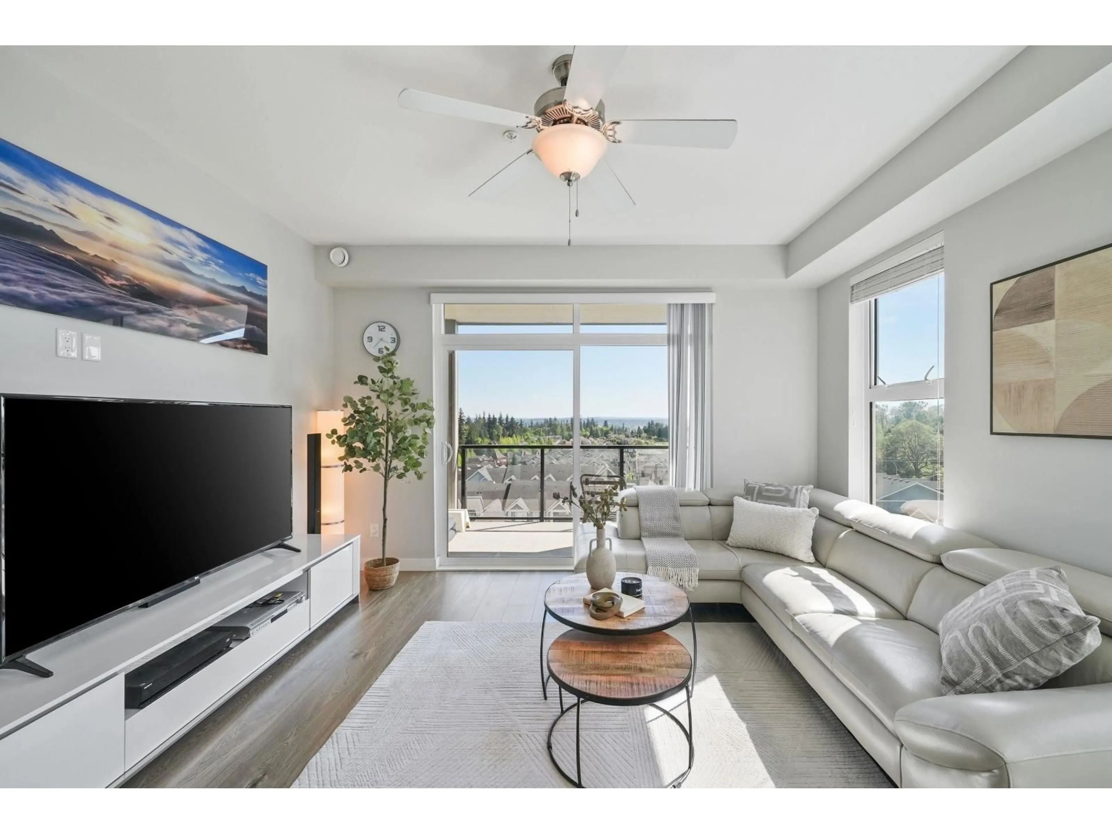 Living room with furniture, unknown for 508 - 20826 72 AVENUE, Langley British Columbia V2Y0Z9