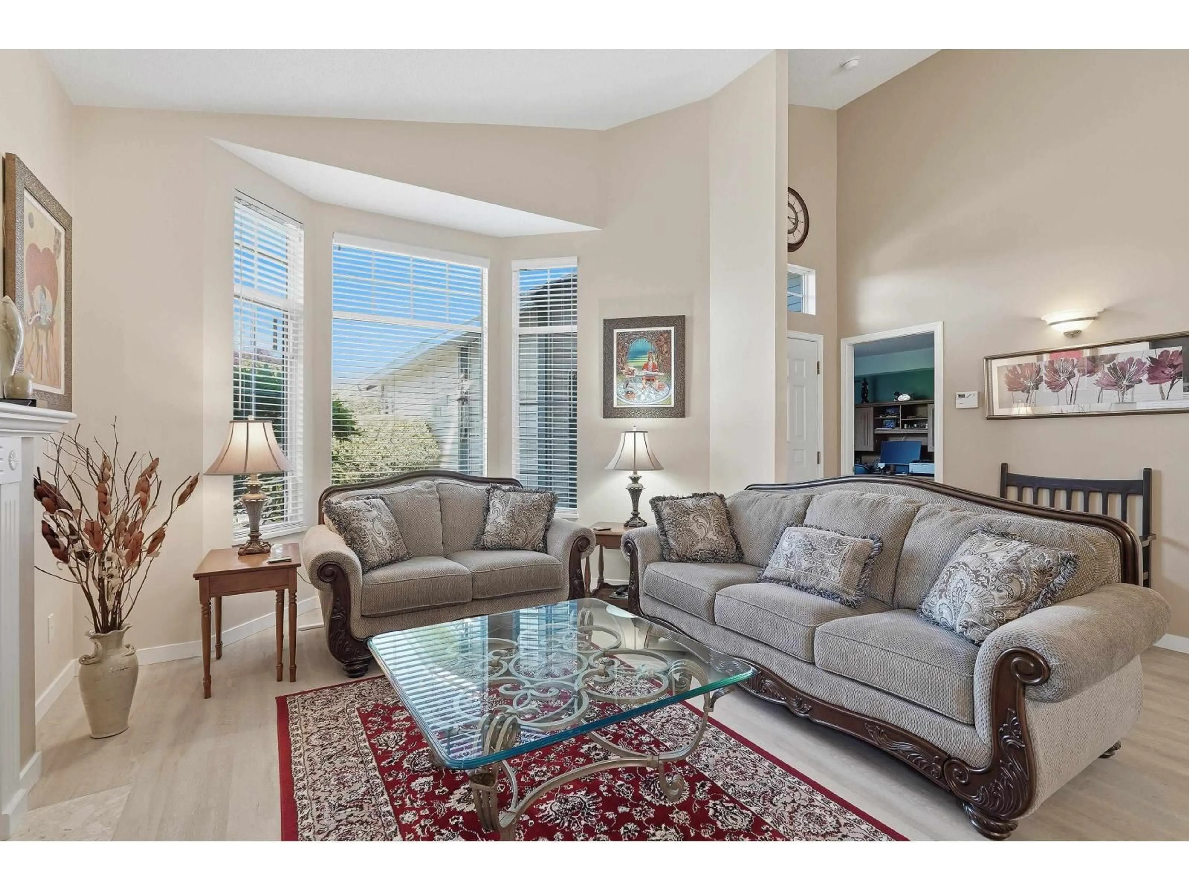 Living room with furniture, unknown for 94 - 9012 WALNUT GROVE DRIVE, Langley British Columbia V1M2K3