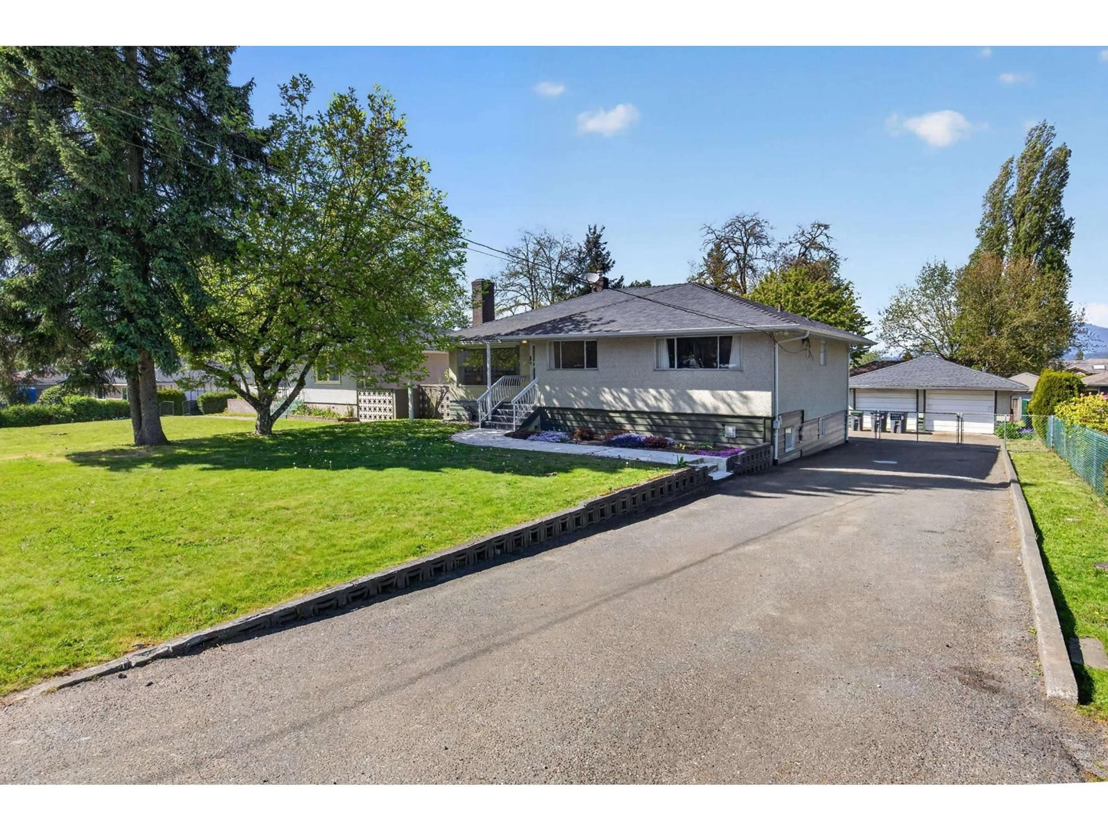A pic from outside/outdoor area/front of a property/back of a property/a pic from drone, street for 13759 111 AVENUE, Surrey British Columbia V3R2C1
