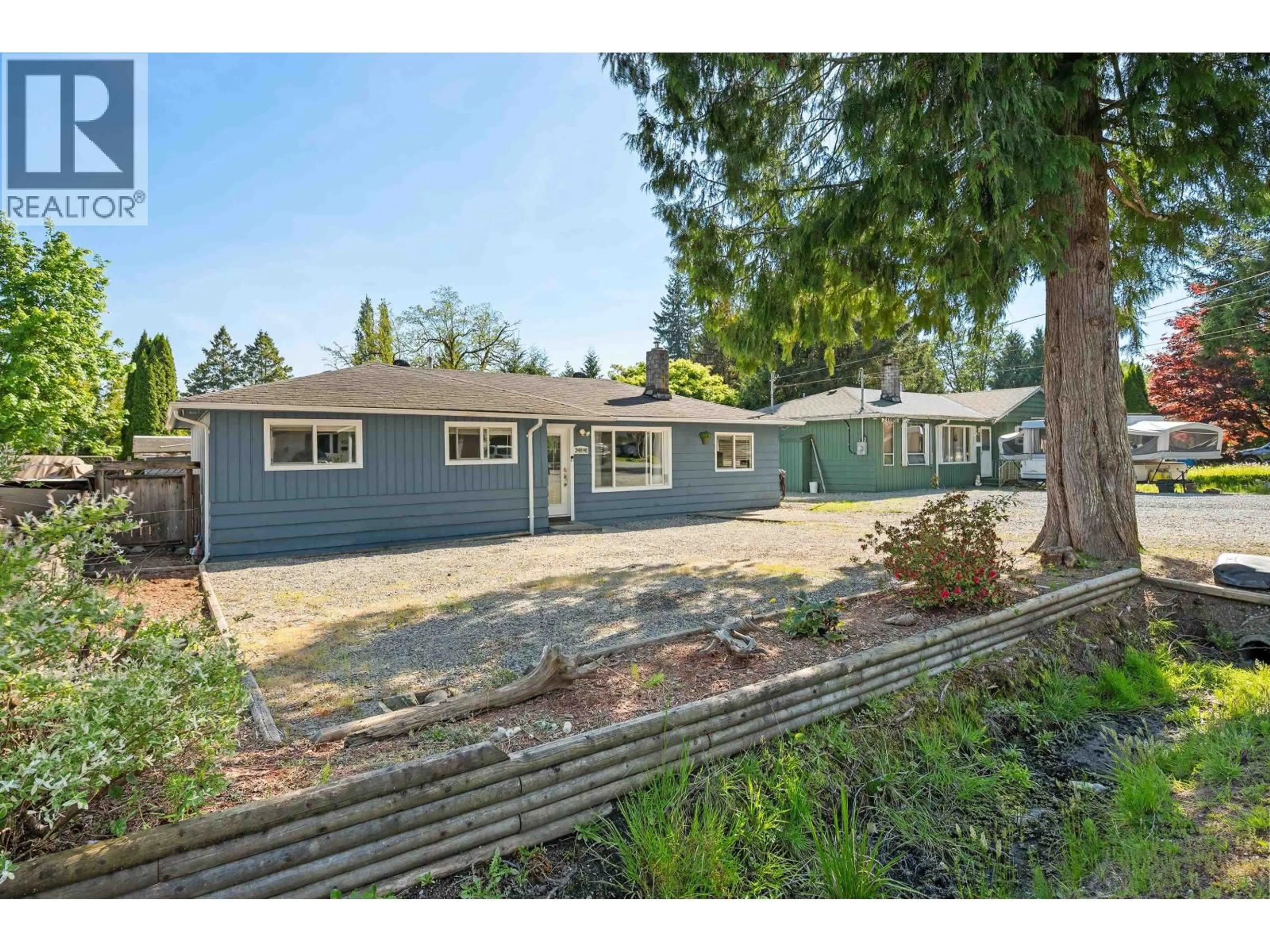 A pic from outside/outdoor area/front of a property/back of a property/a pic from drone, street for 24898 122 AVENUE, Maple Ridge British Columbia V4R2A1