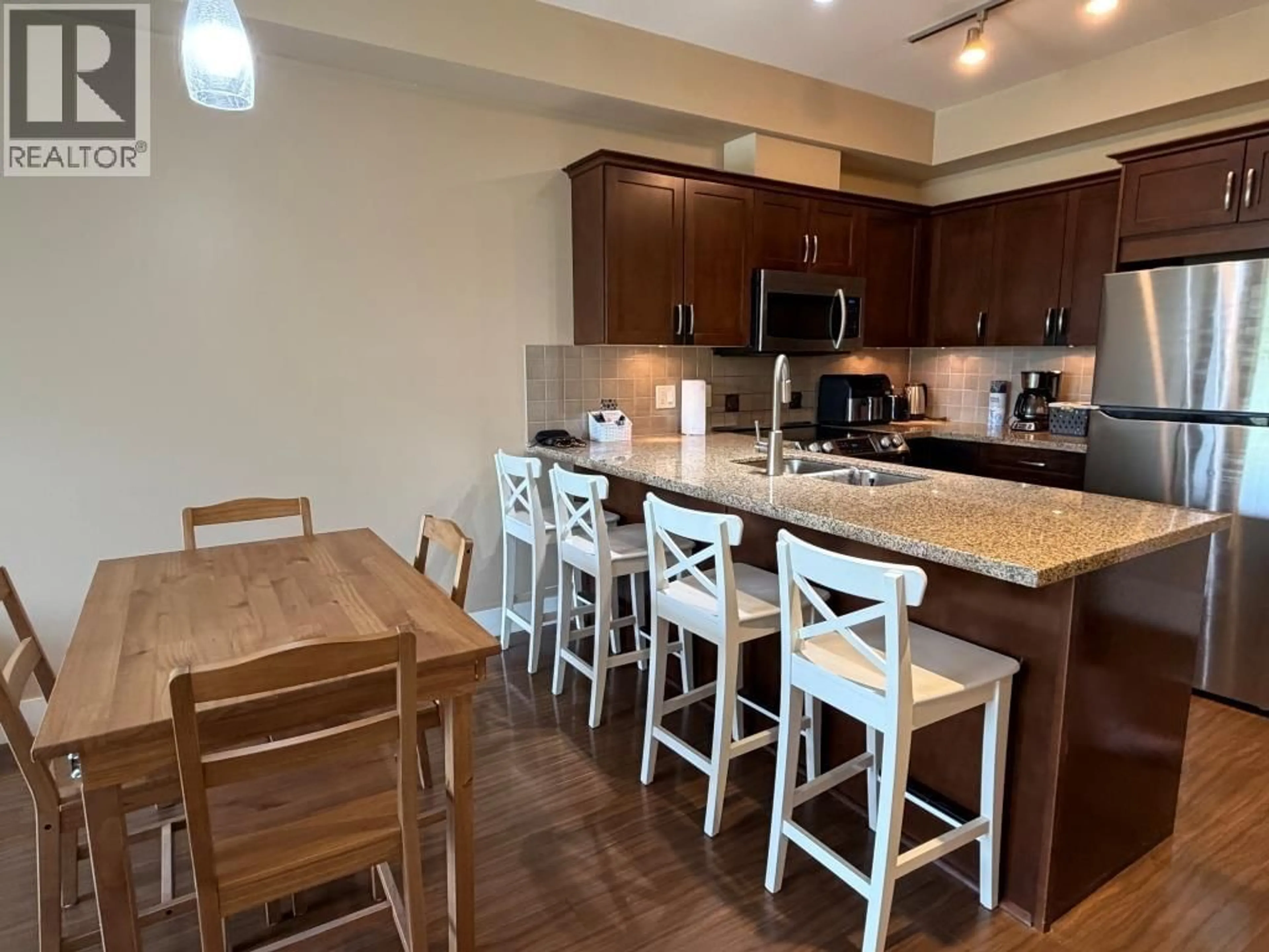 Open concept kitchen, unknown for 319 - 1336 MAIN STREET, Squamish British Columbia V8B0R2