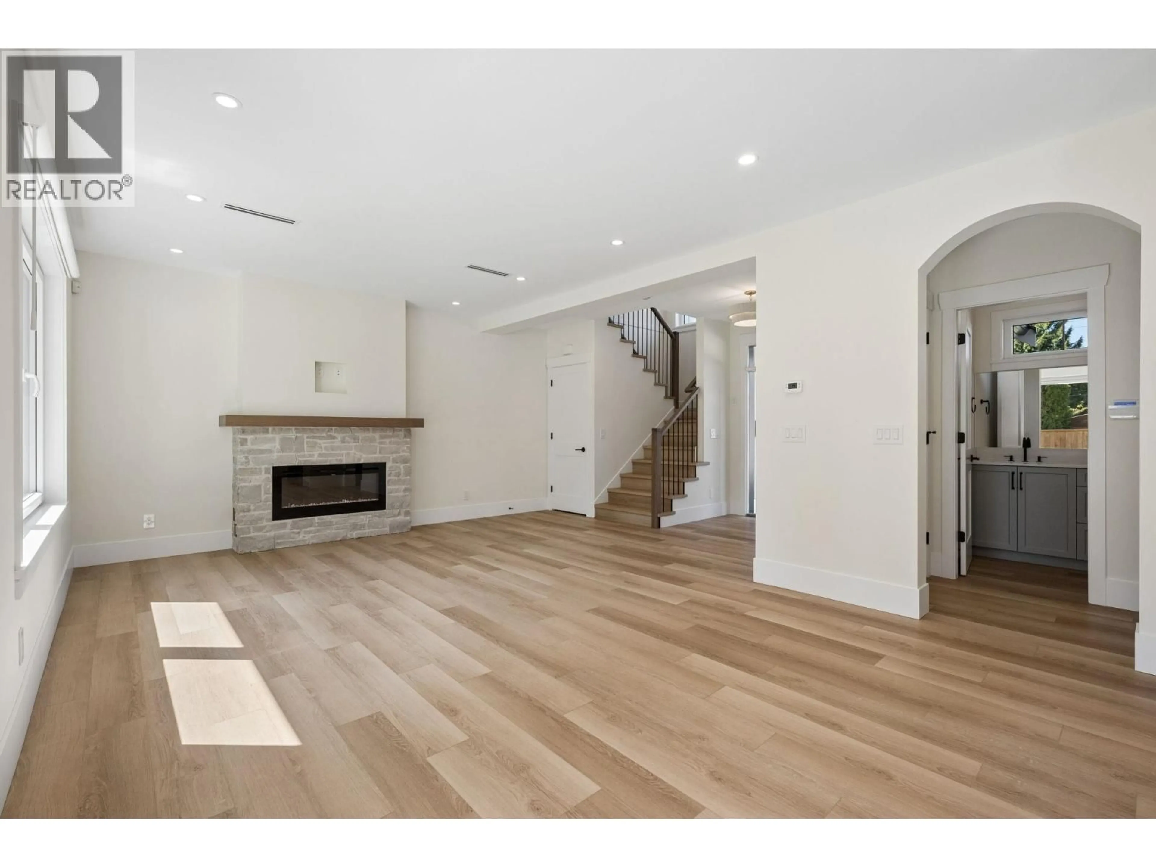 Unknown for 1308 MALVERN PLACE, Delta British Columbia V4M3H7