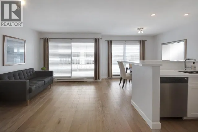 203 - 985 10TH AVENUE, Vancouver 3