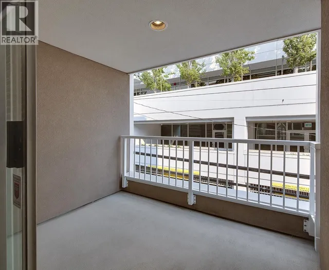 203 - 985 10TH AVENUE, Vancouver 4
