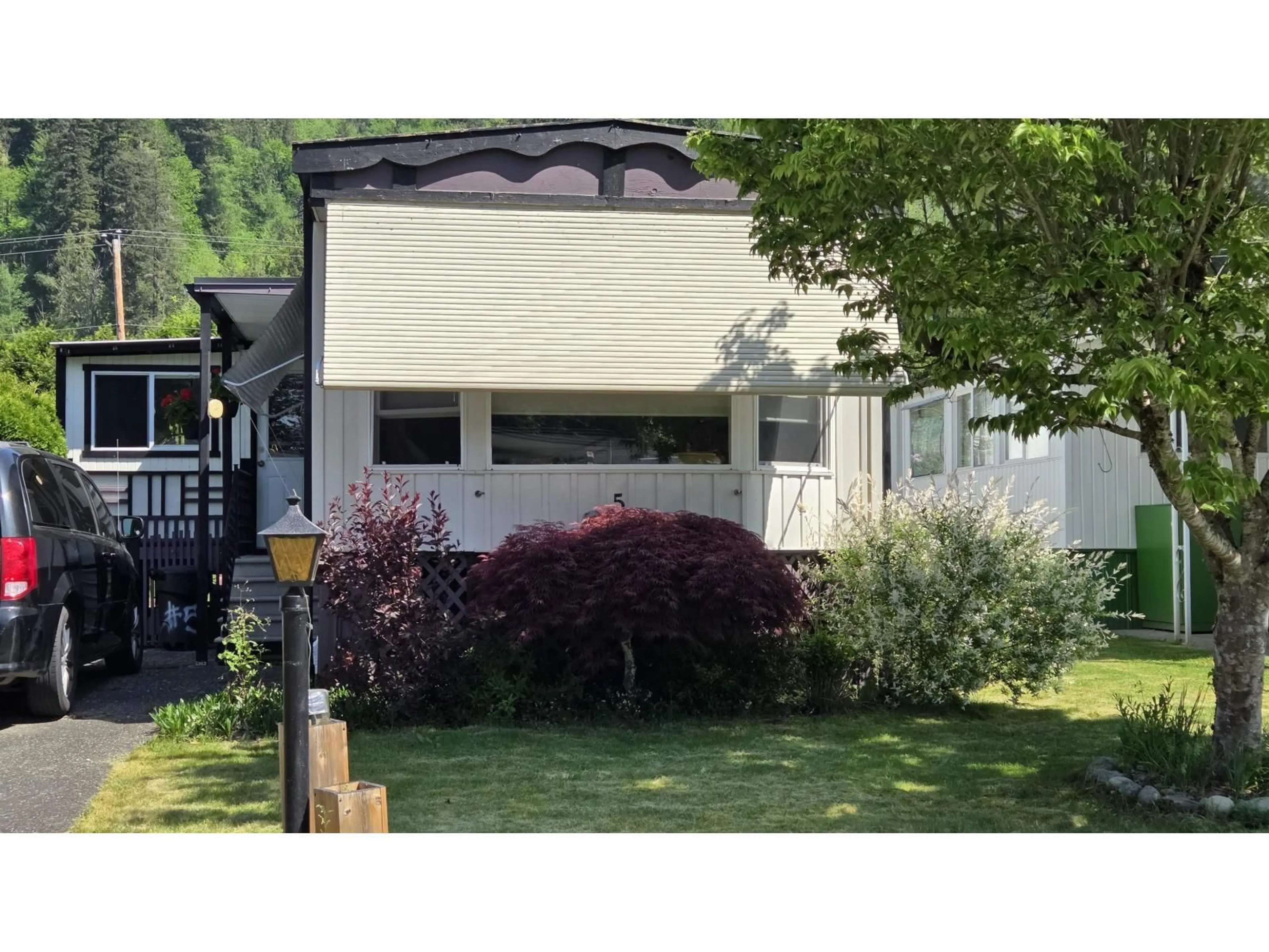 Unknown for 5 - 46484 CHILLIWACK LAKE ROAD, Chilliwack British Columbia V2R3R7