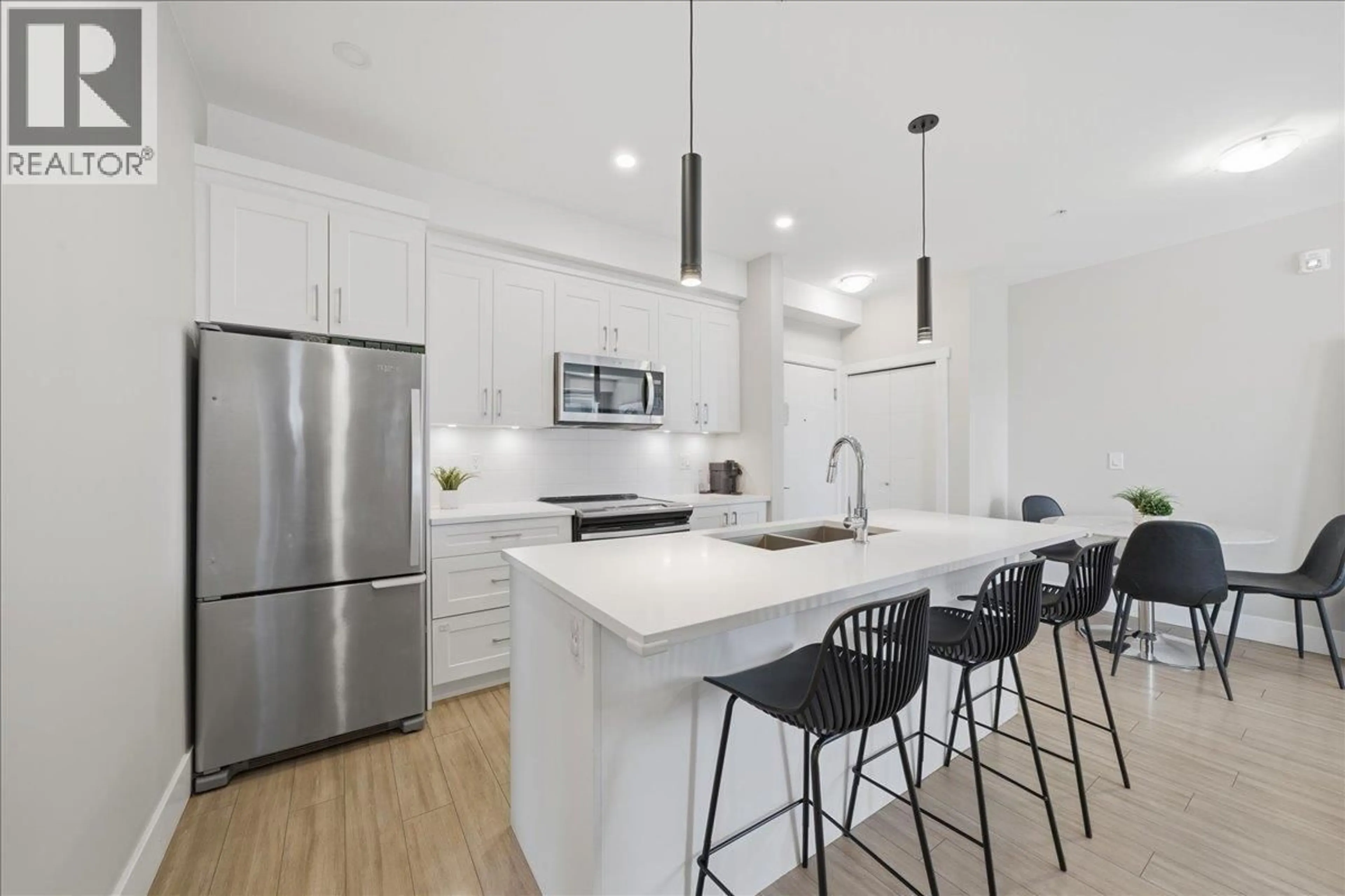 Open concept kitchen, unknown for 506 - 22335 MCINTOSH AVENUE, Maple Ridge British Columbia V2X3C2