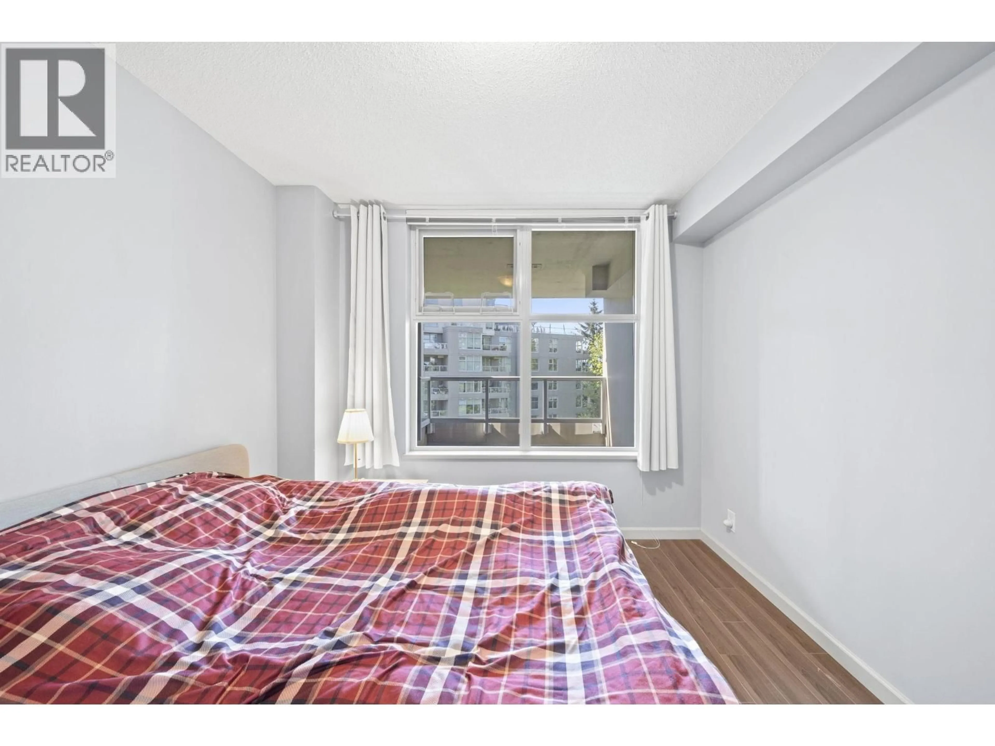 Bedroom with bed, unknown for 605 - 9262 UNIVERSITY CRESCENT, Burnaby British Columbia V5A0A4