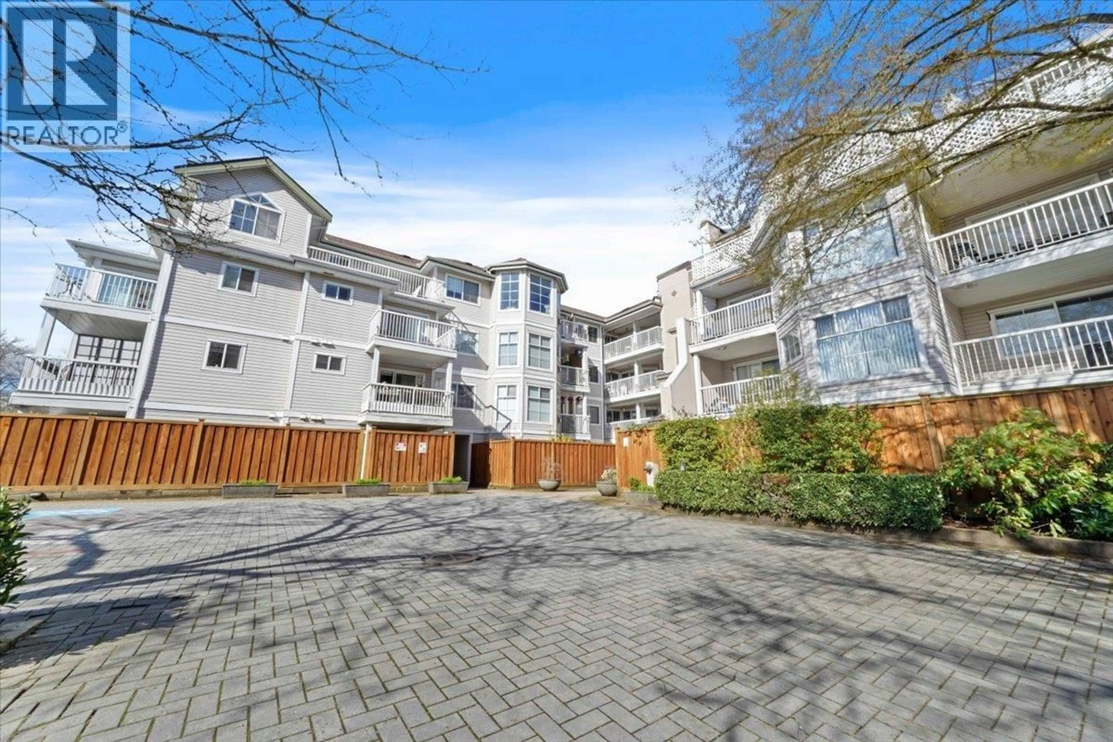 A pic from outside/outdoor area/front of a property/back of a property/a pic from drone, unknown for 122 - 2678 DIXON STREET, Port Coquitlam British Columbia V3C6L7