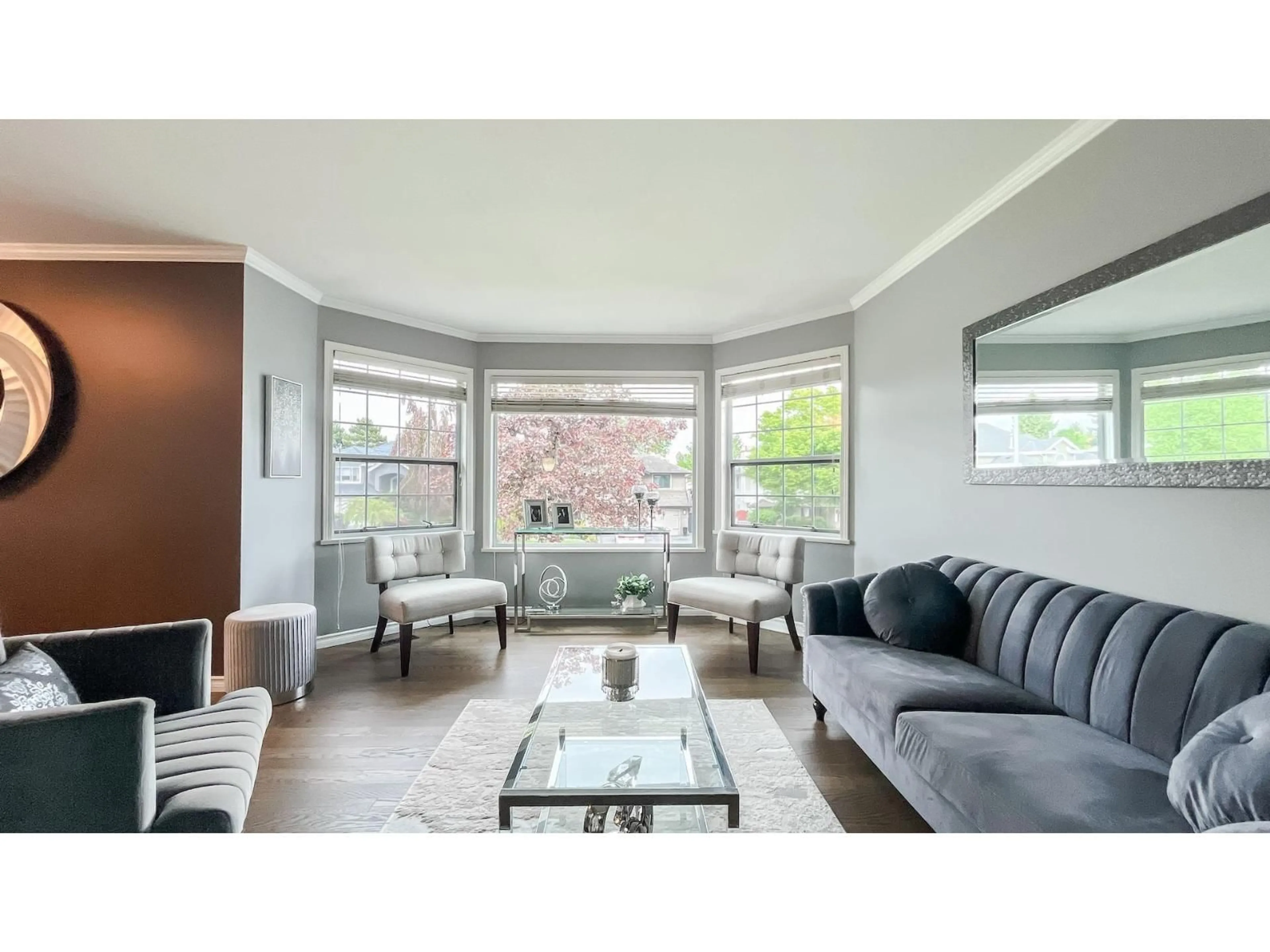 Living room with furniture, unknown for 8095 158 STREET, Surrey British Columbia V4N0S6