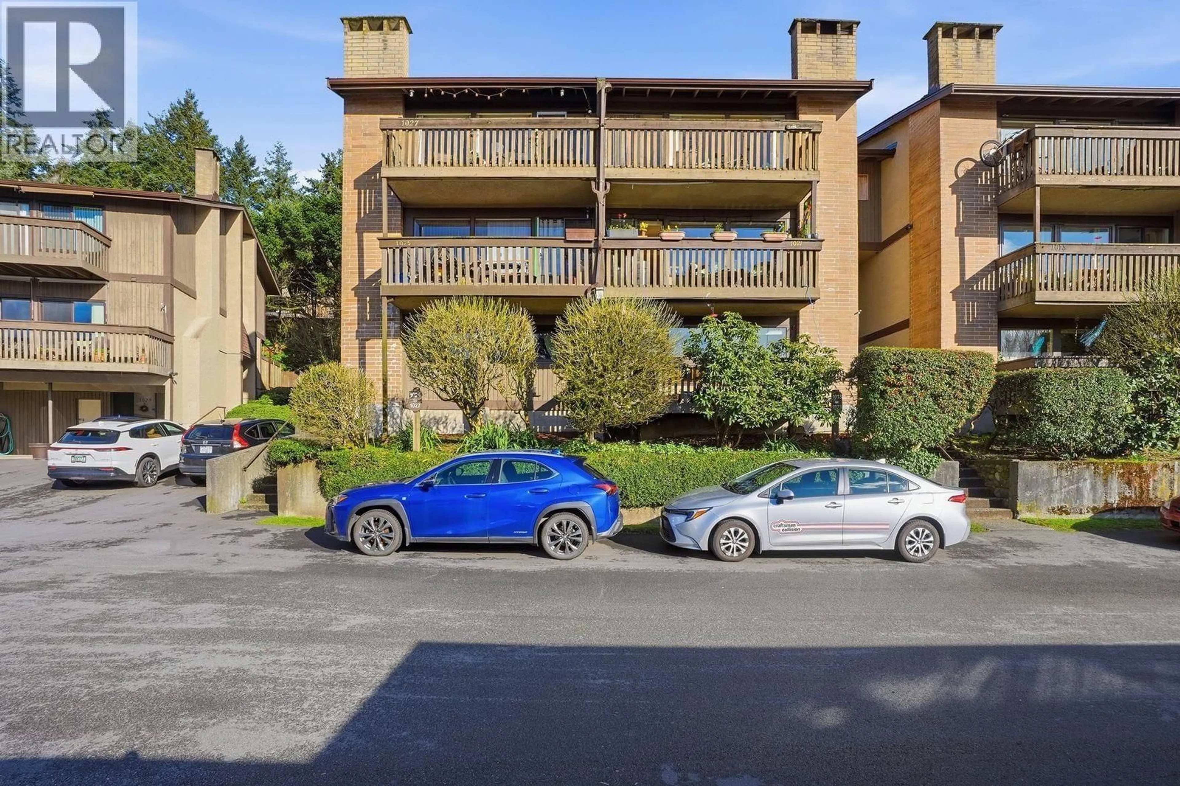 A pic from outside/outdoor area/front of a property/back of a property/a pic from drone, street for 1021 OLD LILLOOET ROAD, North Vancouver British Columbia V7J3H6