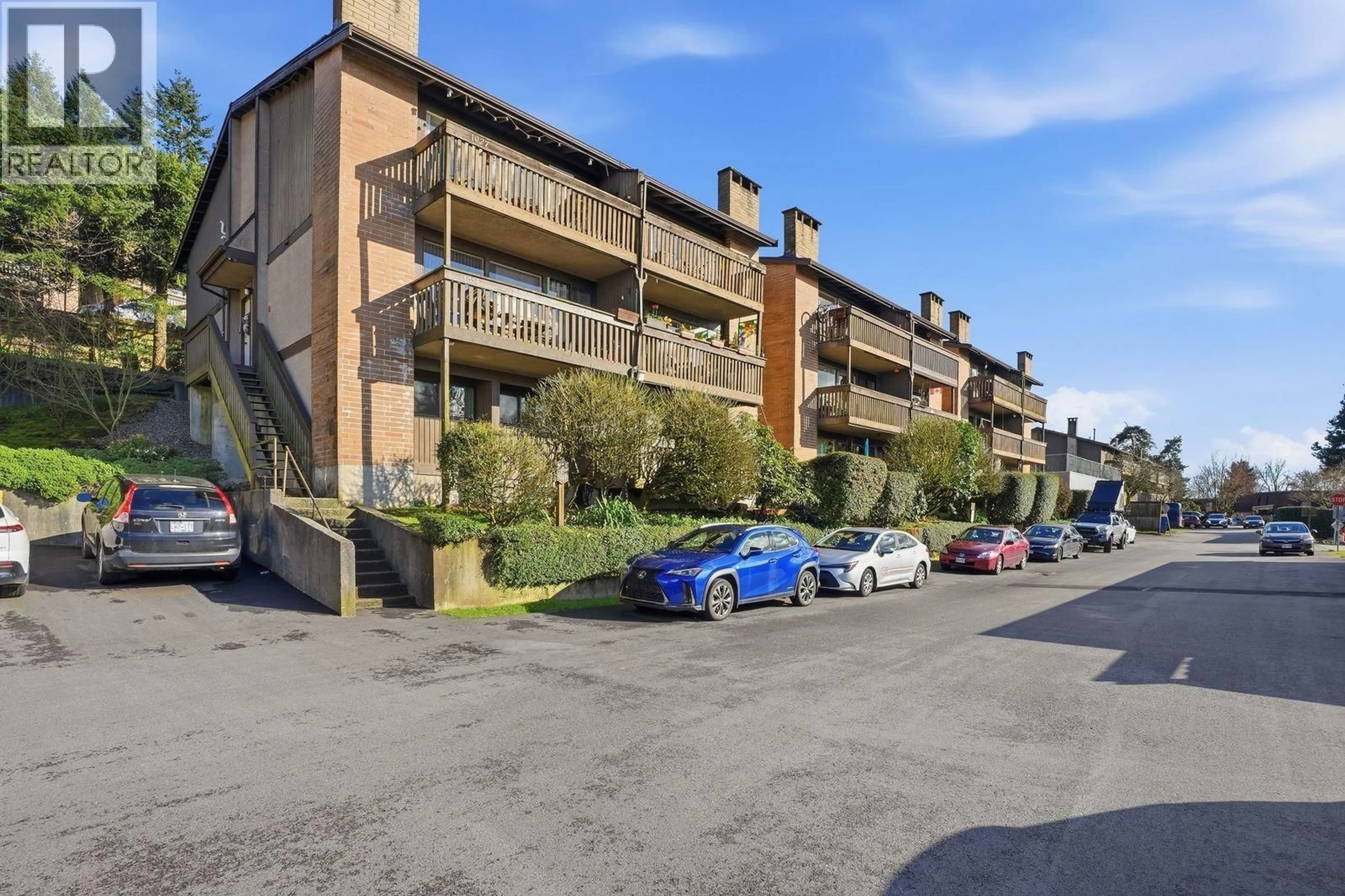 A pic from outside/outdoor area/front of a property/back of a property/a pic from drone, street for 1021 OLD LILLOOET ROAD, North Vancouver British Columbia V7J3H6