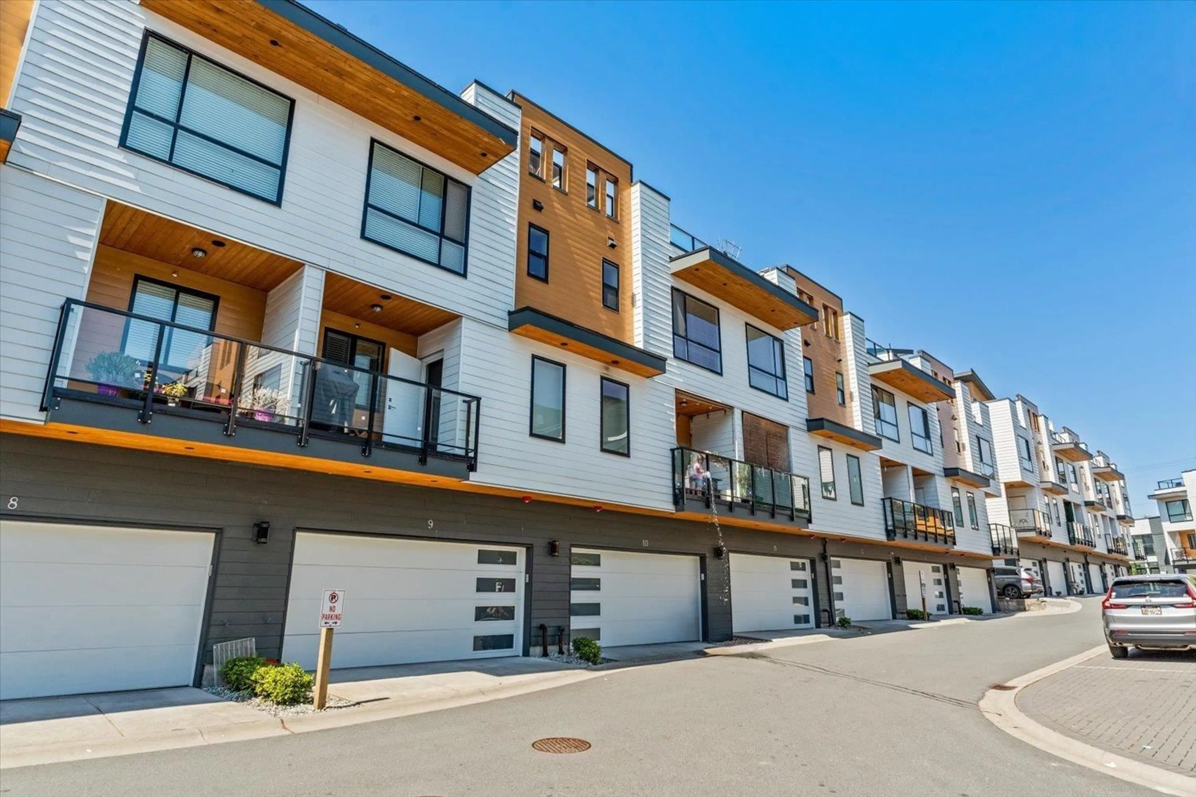 Unknown for 10 - 16511 WATSON DRIVE, Surrey British Columbia V4N6T7