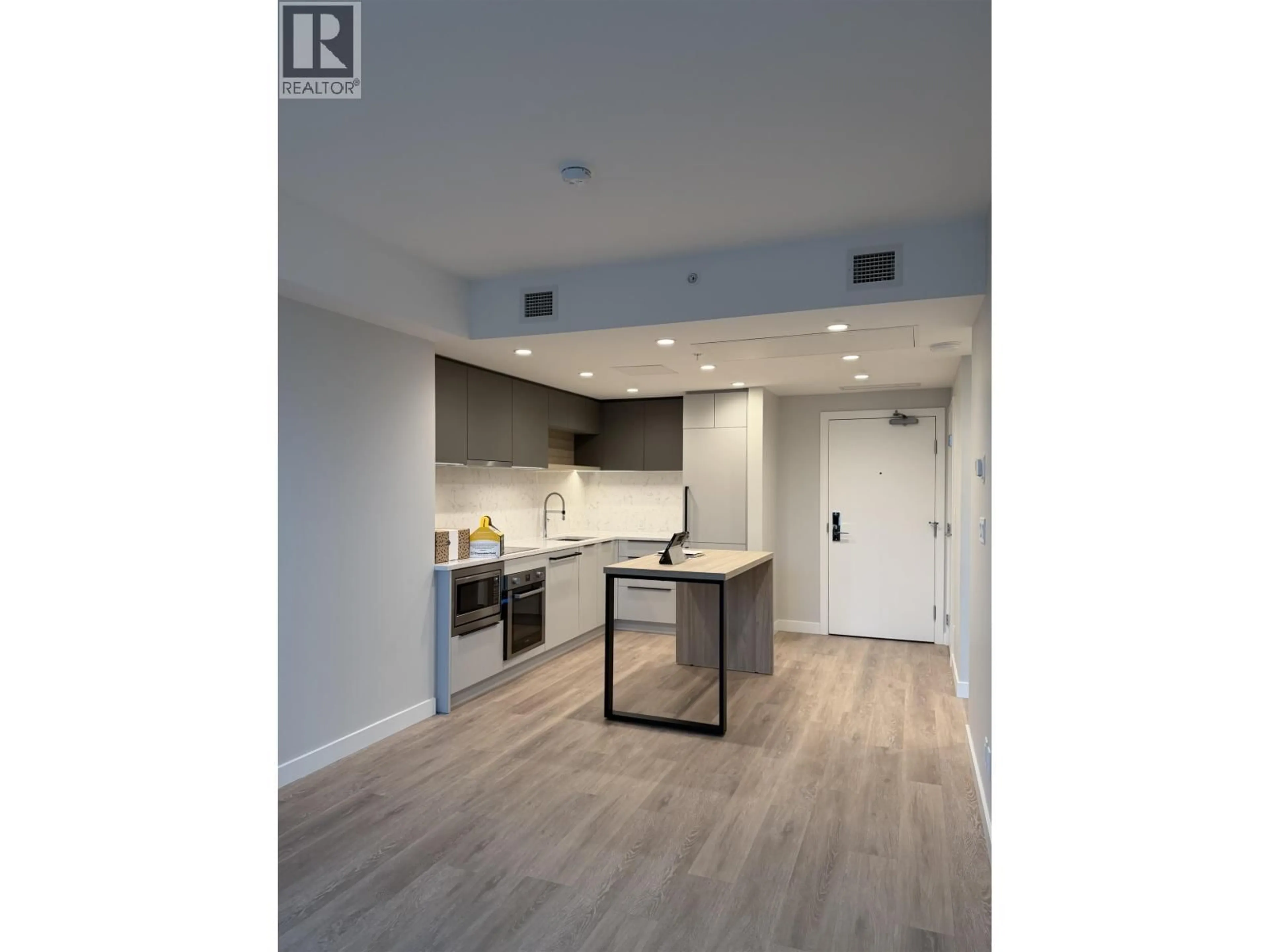 Open concept kitchen, unknown for 1008 - 567 EMERSON STREET, Coquitlam British Columbia V3J0M8