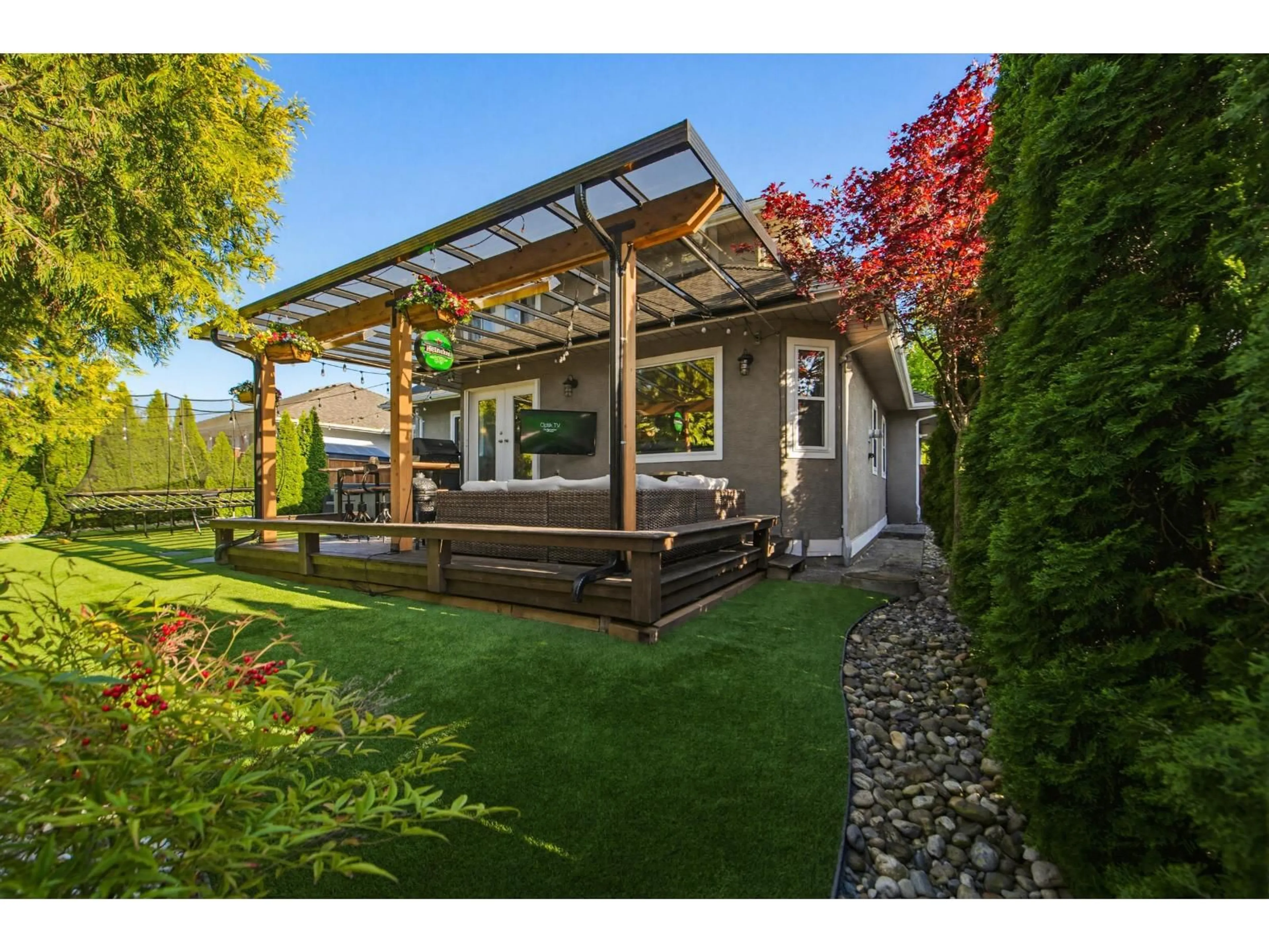 Unknown for 21555 47B AVENUE, Langley British Columbia V3A9G7