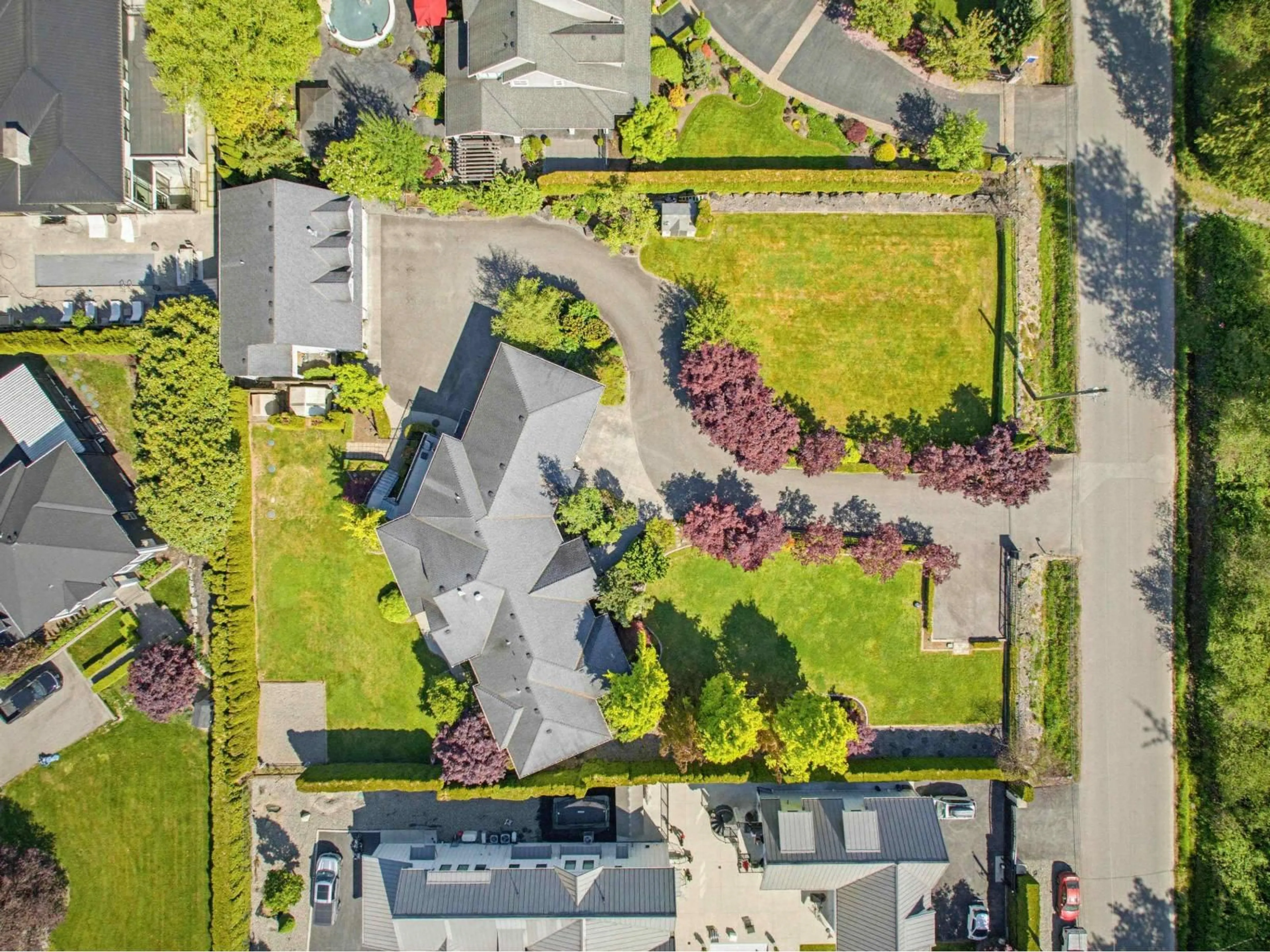 A pic from outside/outdoor area/front of a property/back of a property/a pic from drone, street for 23107 80 AVENUE, Langley British Columbia V1M3R8
