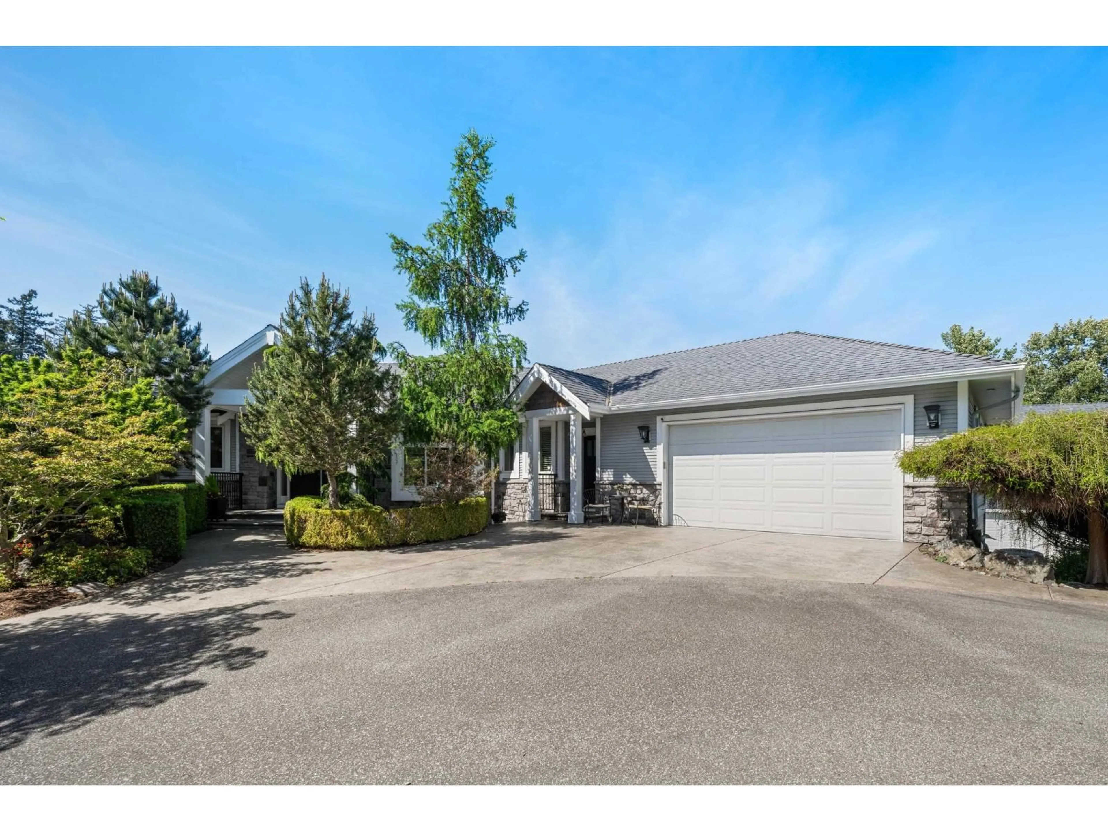 A pic from outside/outdoor area/front of a property/back of a property/a pic from drone, street for 23107 80 AVENUE, Langley British Columbia V1M3R8