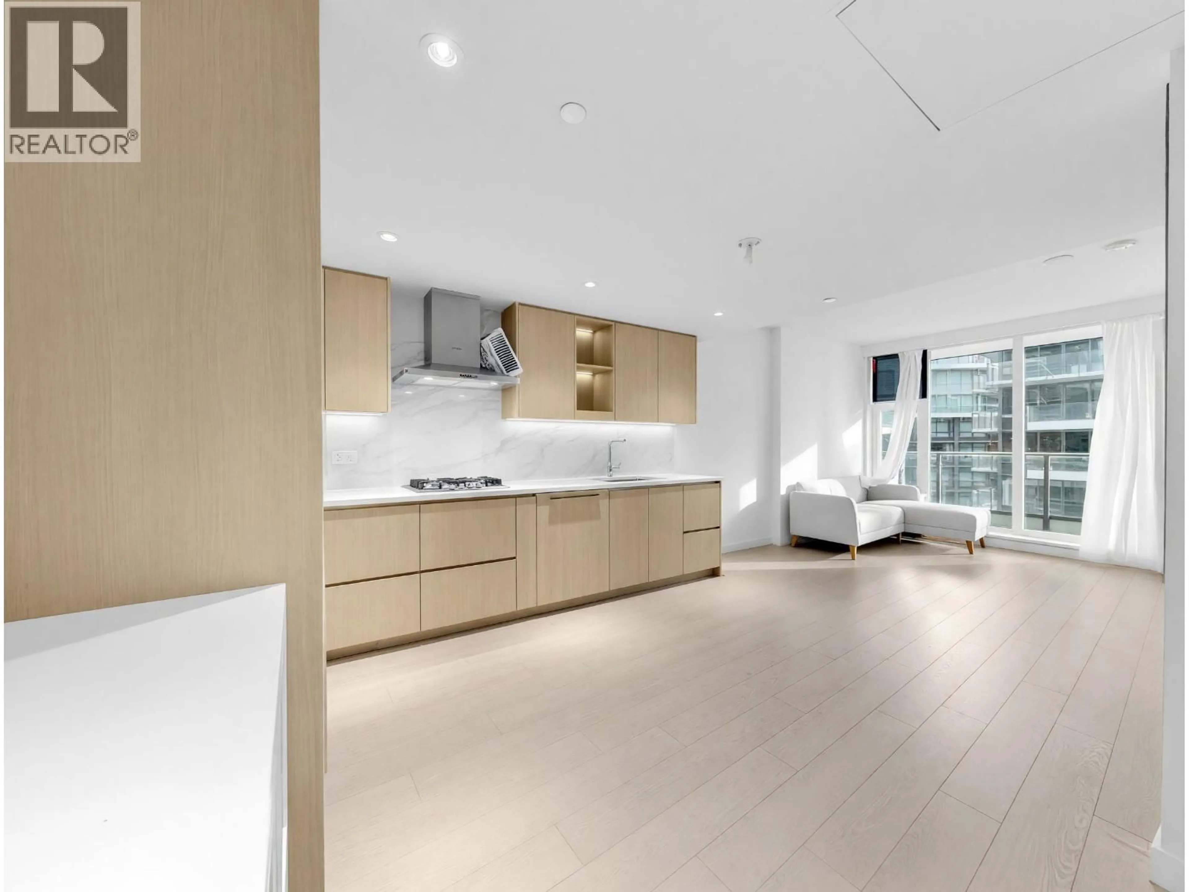 Open concept kitchen, unknown for 586 - 8671 HAZELBRIDGE WAY, Richmond British Columbia V6X0W9