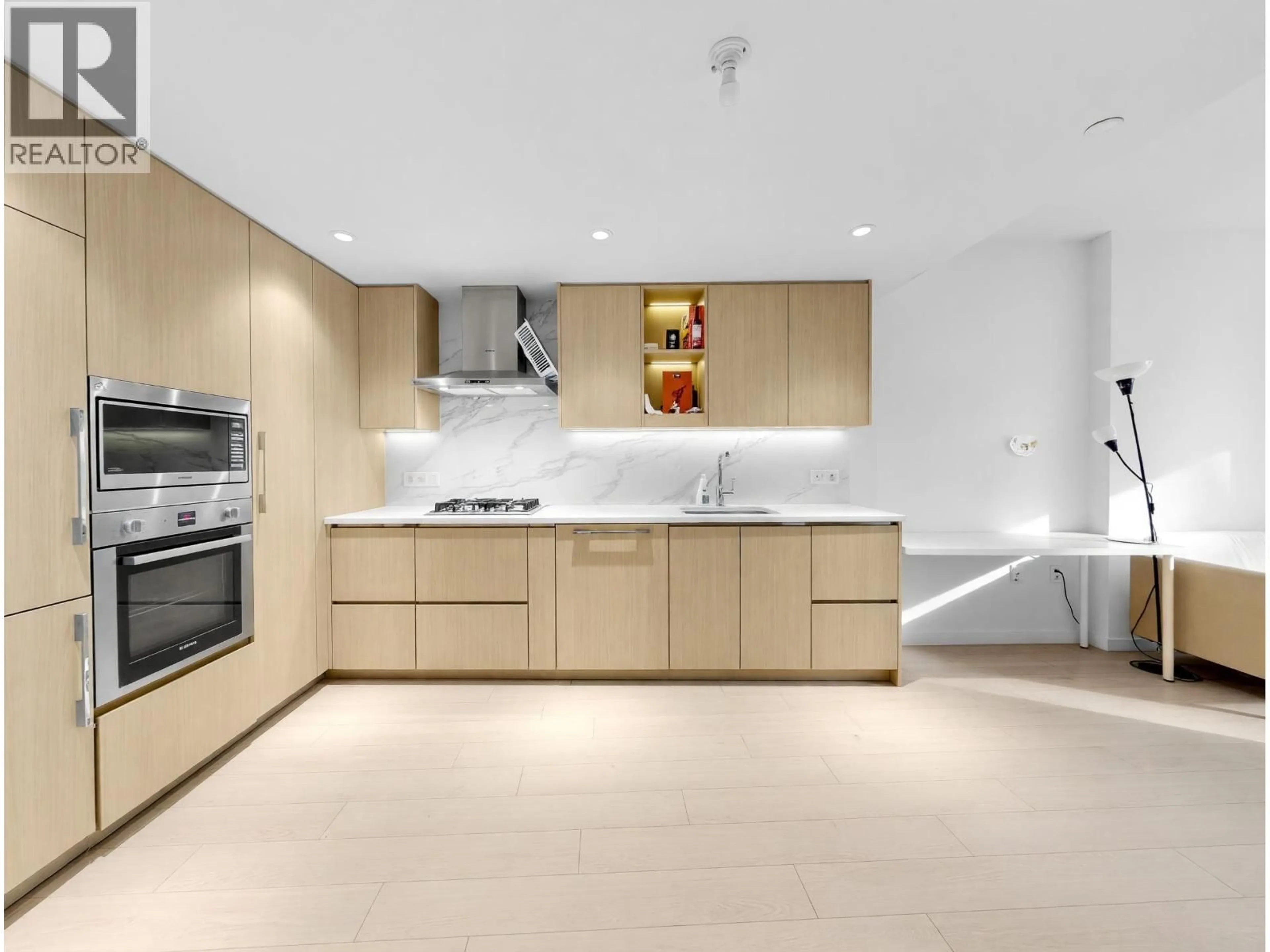Open concept kitchen, unknown for 586 - 8671 HAZELBRIDGE WAY, Richmond British Columbia V6X0W9