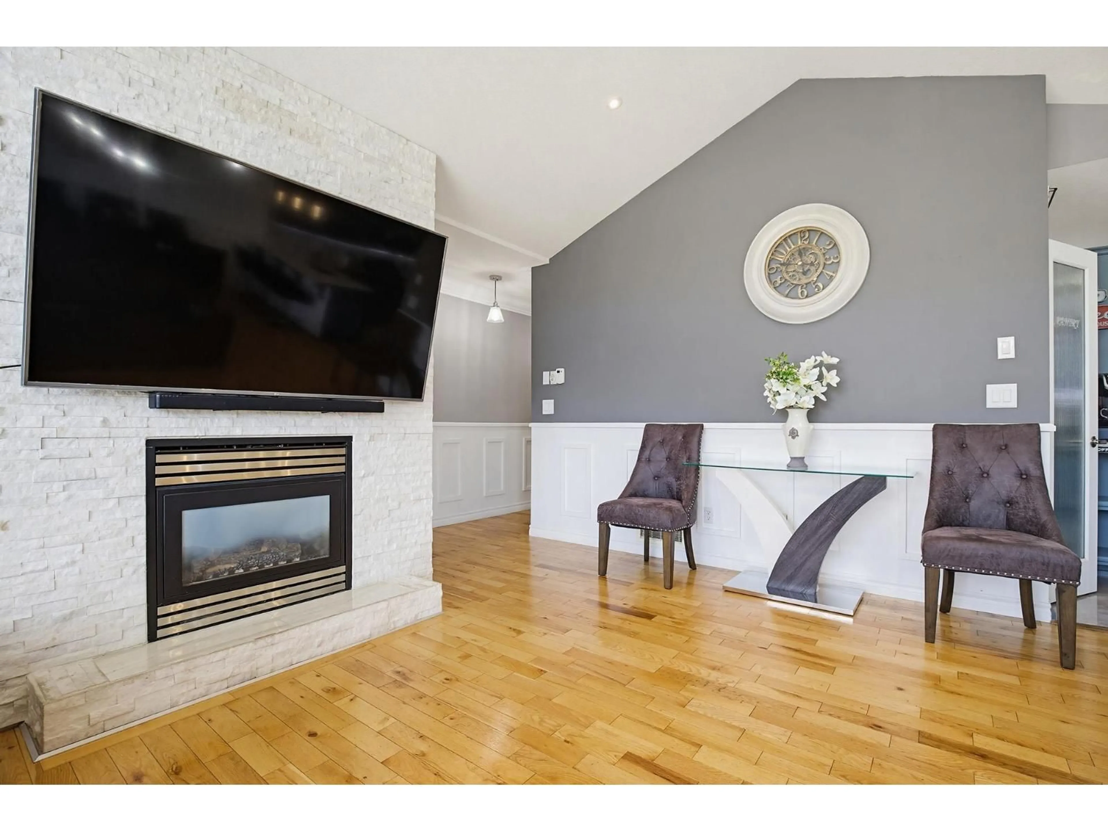 Unknown for 46082 BRIDLE RIDGE CRESCENT, Chilliwack British Columbia V2R5W3