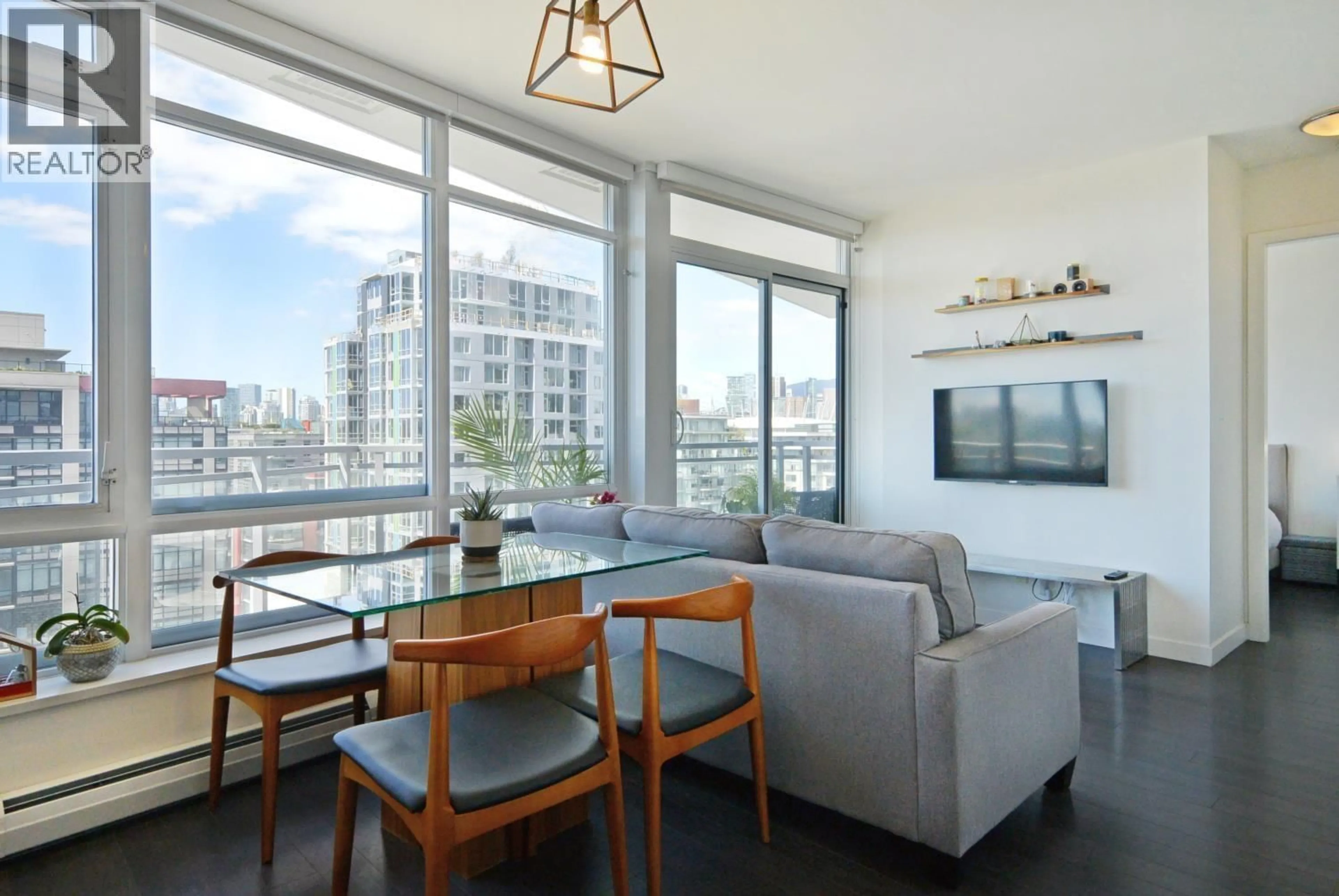 Living room with furniture, unknown for 1409 - 1775 QUEBEC STREET, Vancouver British Columbia V5T0E3
