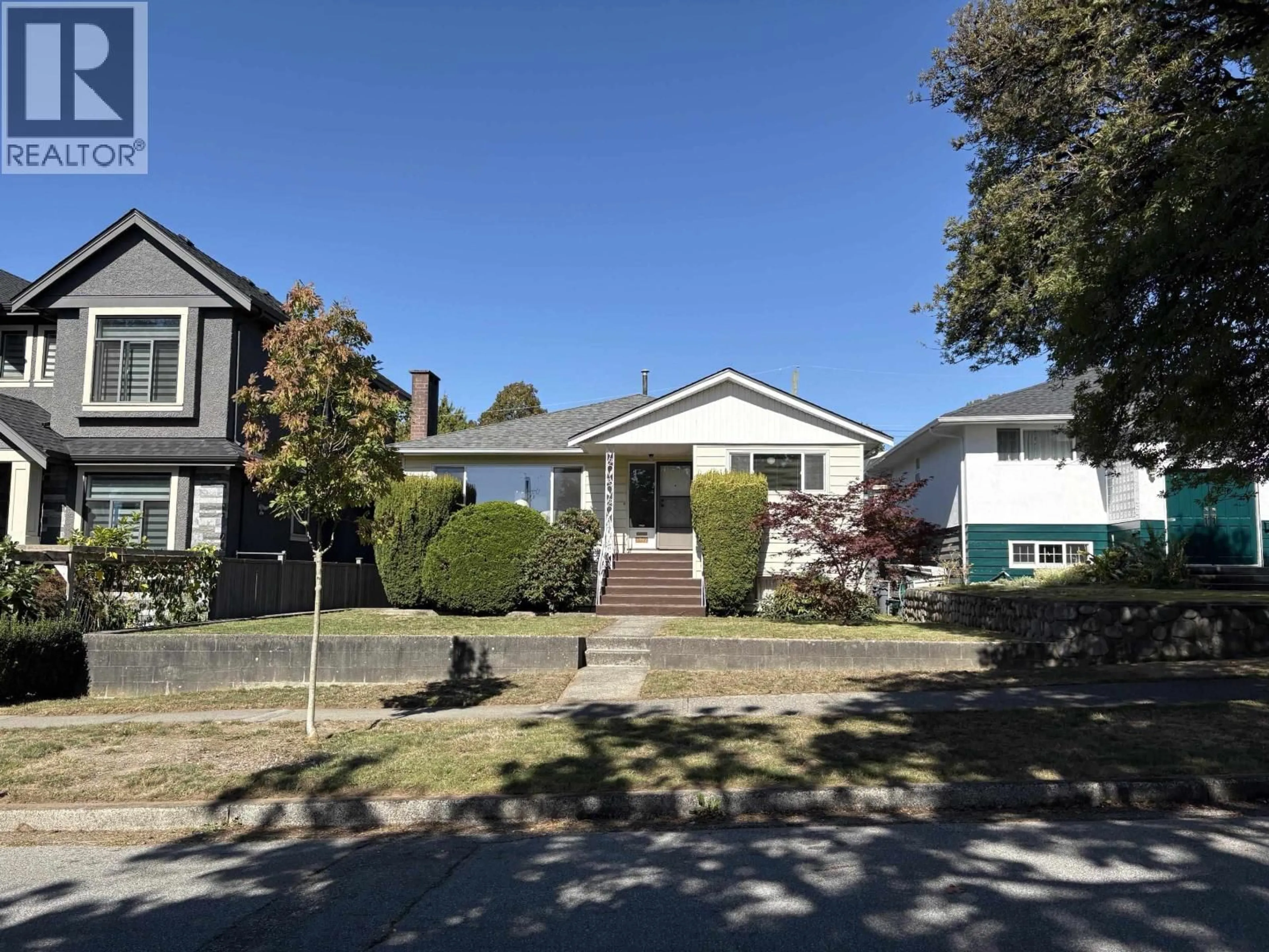Unknown for 2717 WAVERLEY AVENUE, Vancouver British Columbia V5S1E9