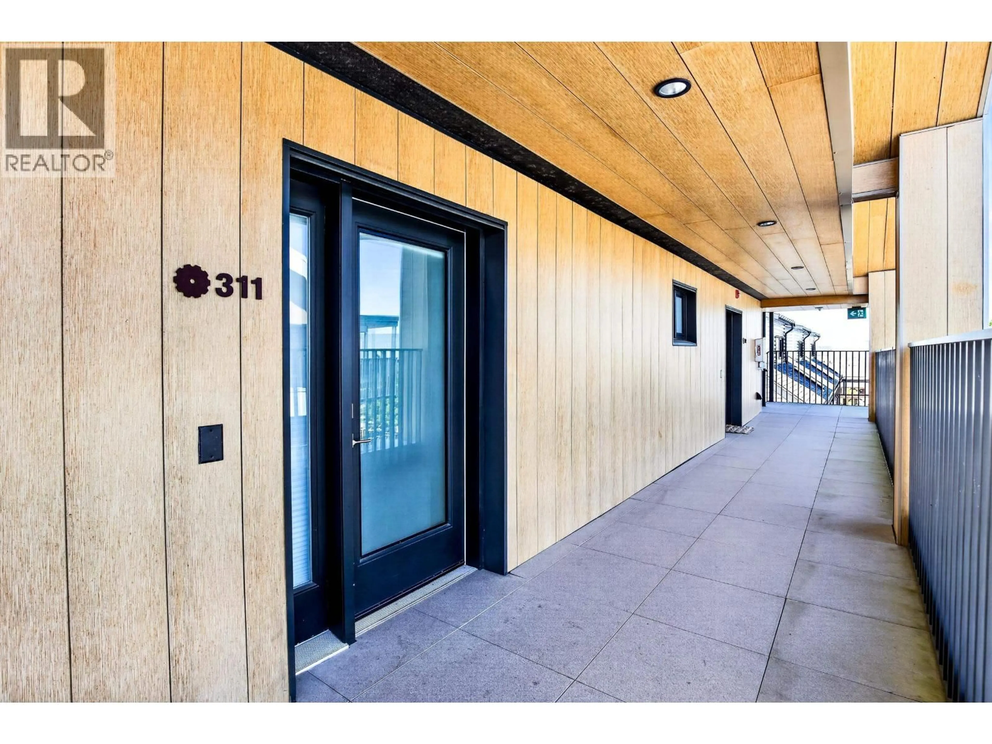 Indoor foyer for 311 - 251 BOUNDARY BAY ROAD, Delta British Columbia V4L0B6