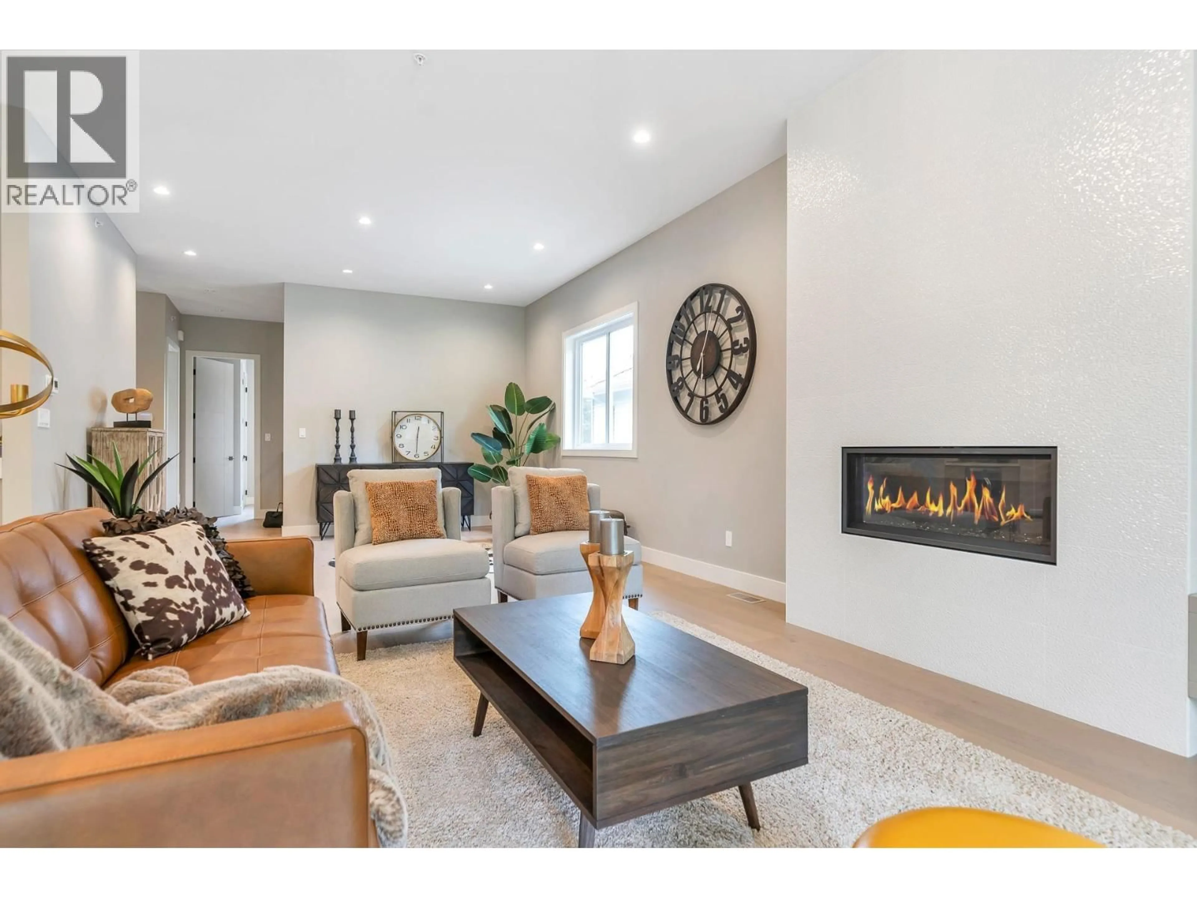 Living room with furniture, unknown for 24427 JENEWEIN DRIVE, Maple Ridge British Columbia V2W1H8