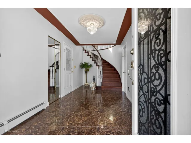 9515 124A STREET, Surrey 2