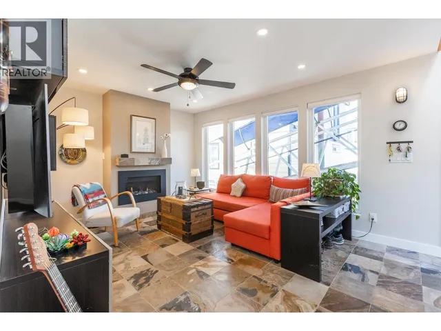 1 - 3473 RIVER ROAD, Delta 3