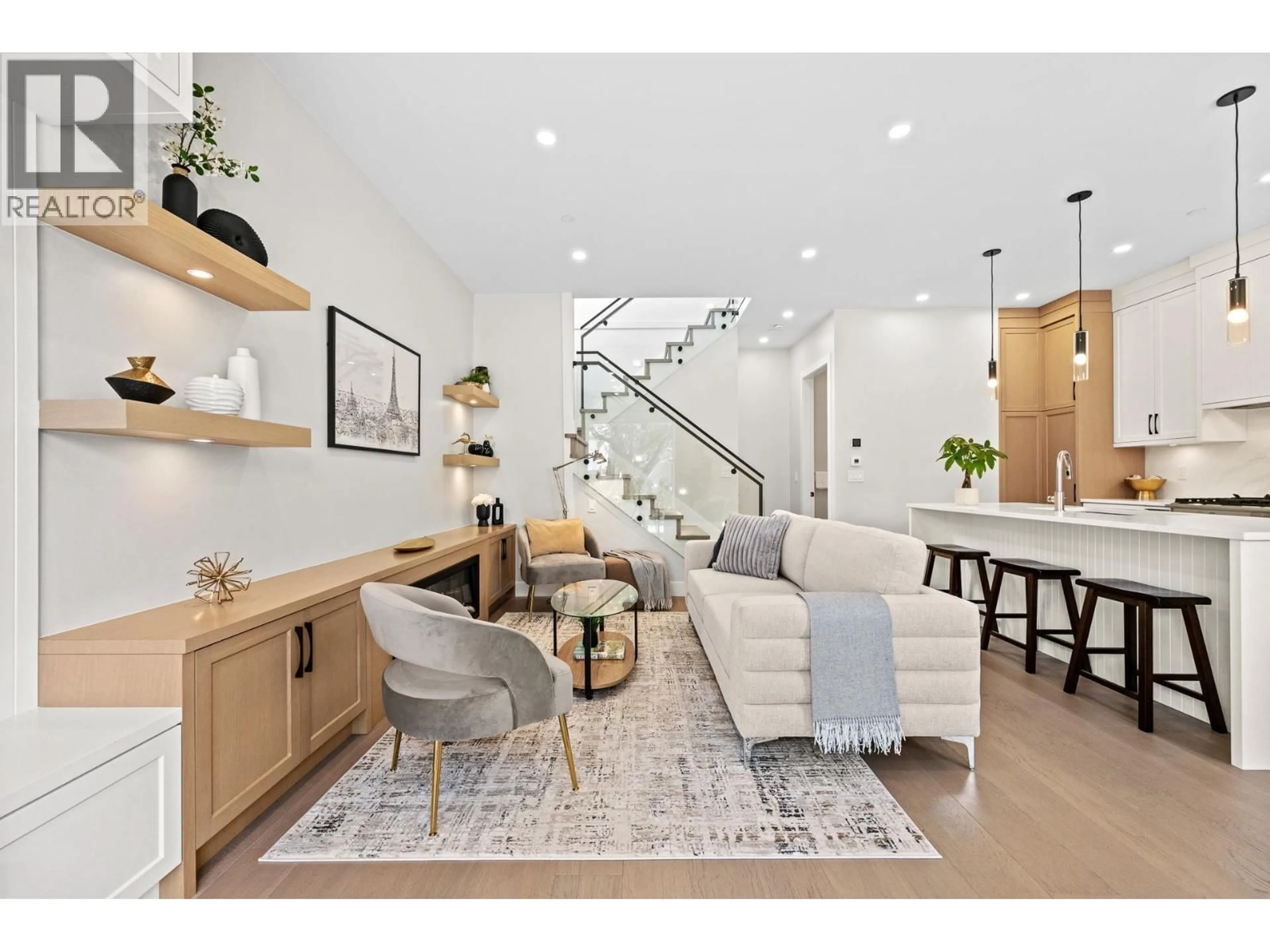 Living room with furniture, unknown for 1 - 8578 CARTIER STREET, Vancouver British Columbia V6P4T8