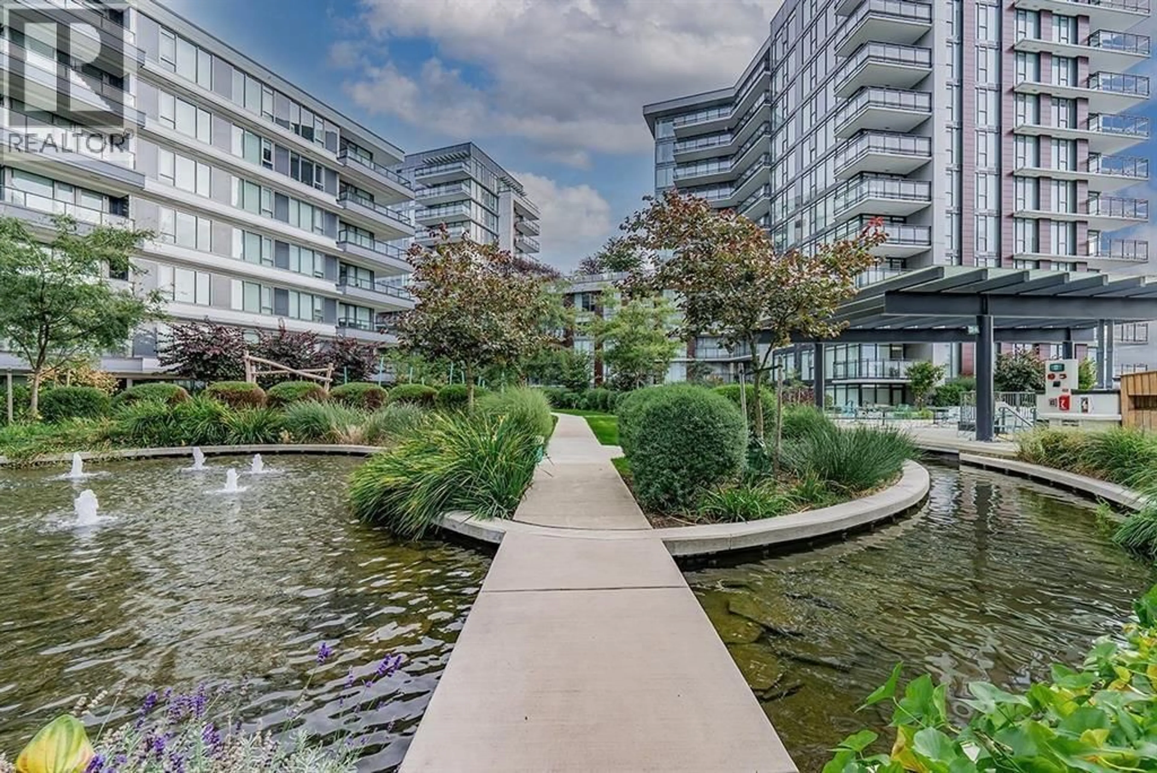 Patio, water/lake/river/ocean view for 1500 - 8155 CAPSTAN WAY, Richmond British Columbia V6X0V3