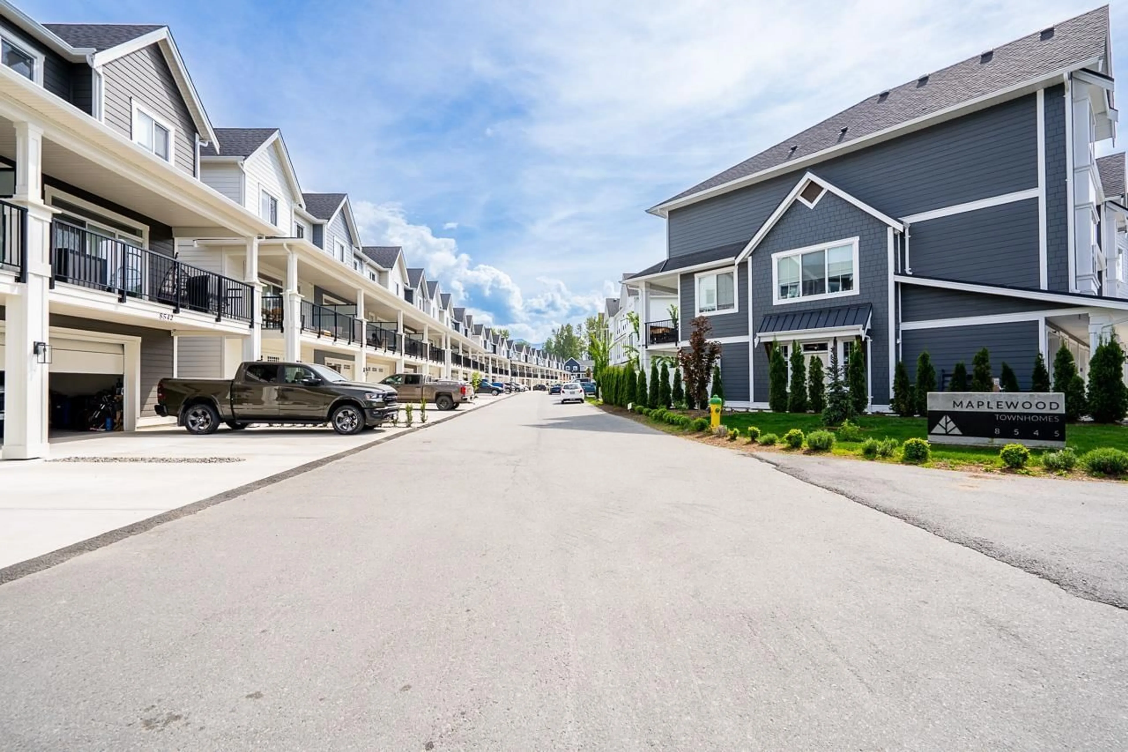 Patio, street for 1 - 8545 MAPLEWOOD ROAD, Chilliwack British Columbia V2R0R1