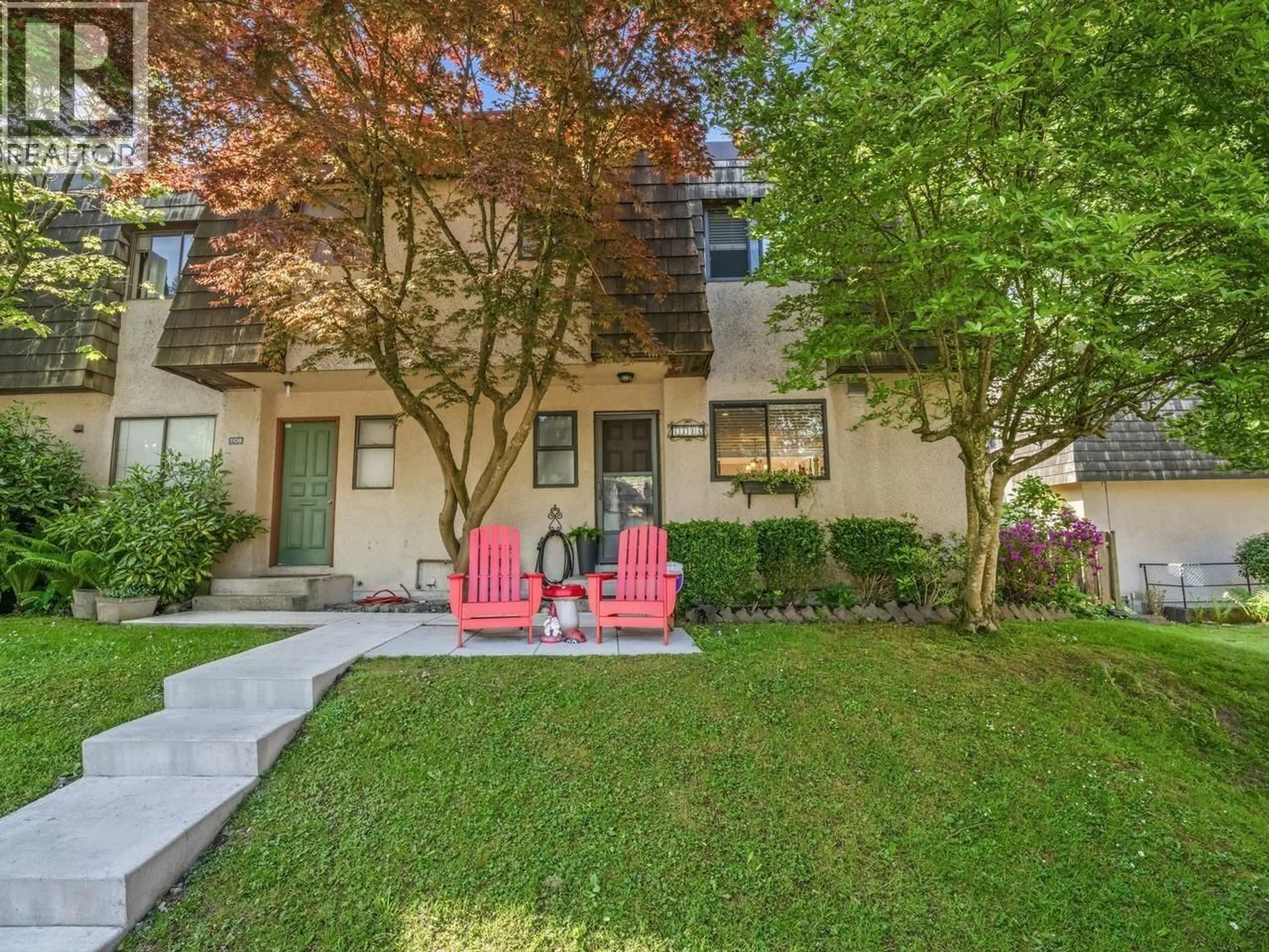 Patio, street for 1106 PREMIER STREET, North Vancouver British Columbia V7J2H3
