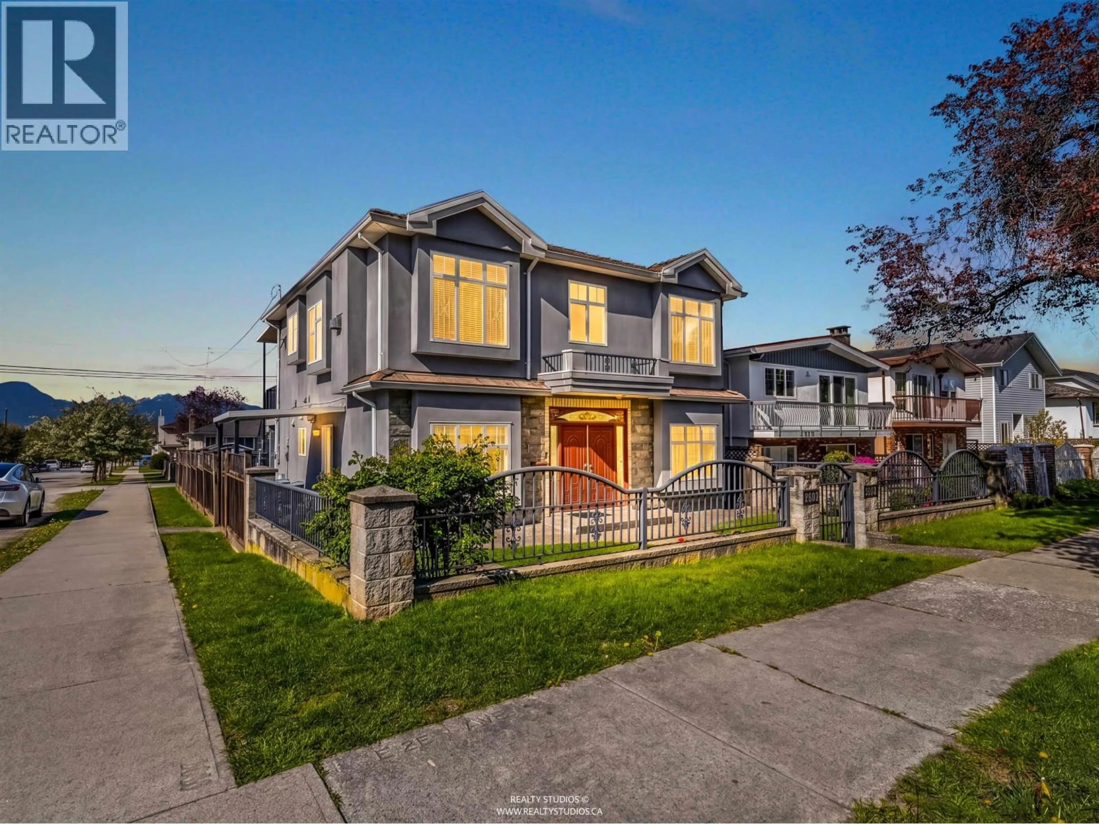 Unknown for 3403 26TH AVENUE, Vancouver British Columbia V5R1M2