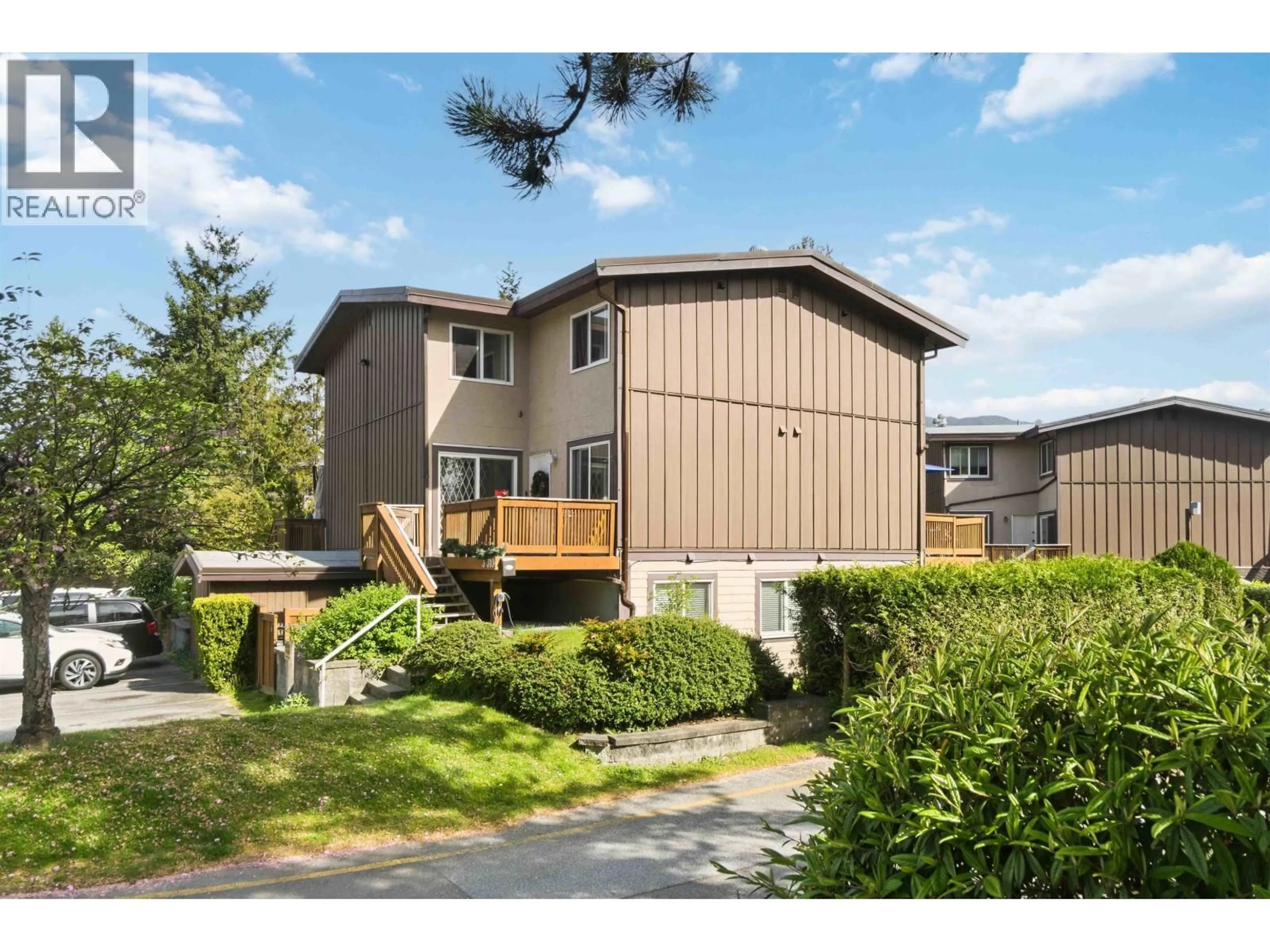 Home with vinyl exterior material, street for 2 - 310 HIGHLAND WAY, Port Moody British Columbia V3H3V7