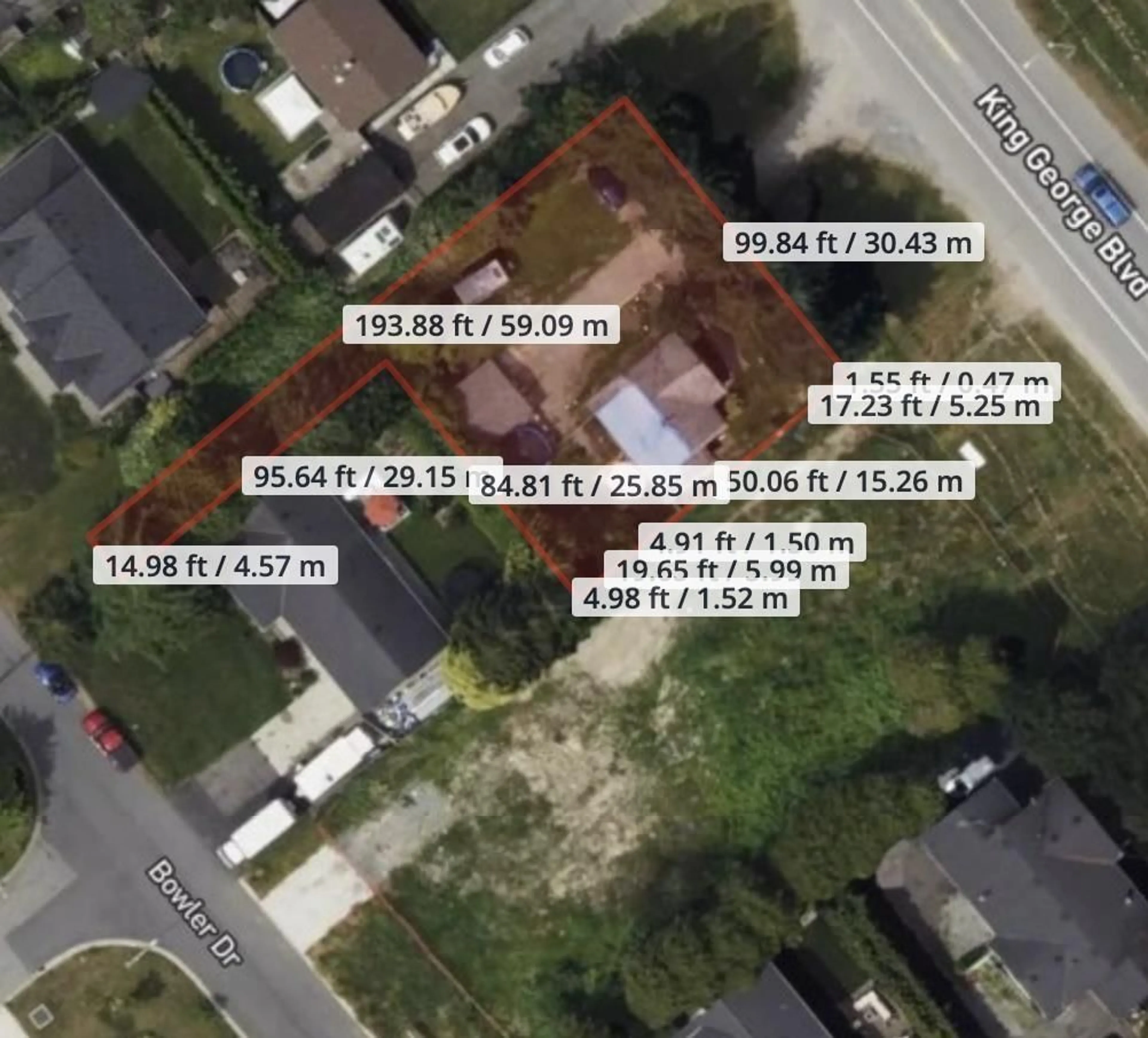 A pic from outside/outdoor area/front of a property/back of a property/a pic from drone, building for 2127 KING GEORGE BOULEVARD, Surrey British Columbia V4A5A3