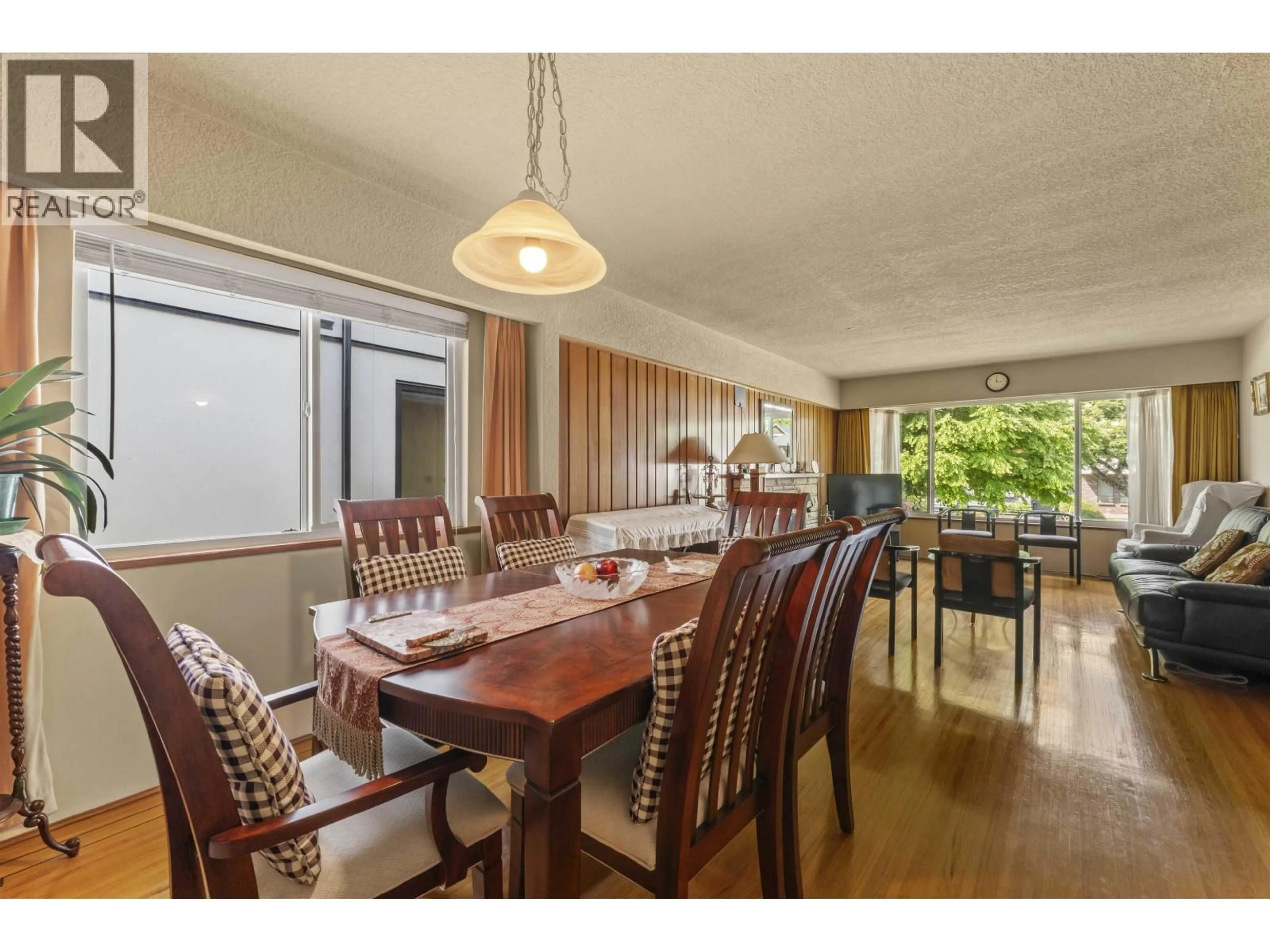 Dining room, wood/laminate floor for 2666 WAVERLEY AVENUE, Vancouver British Columbia V5S1E7