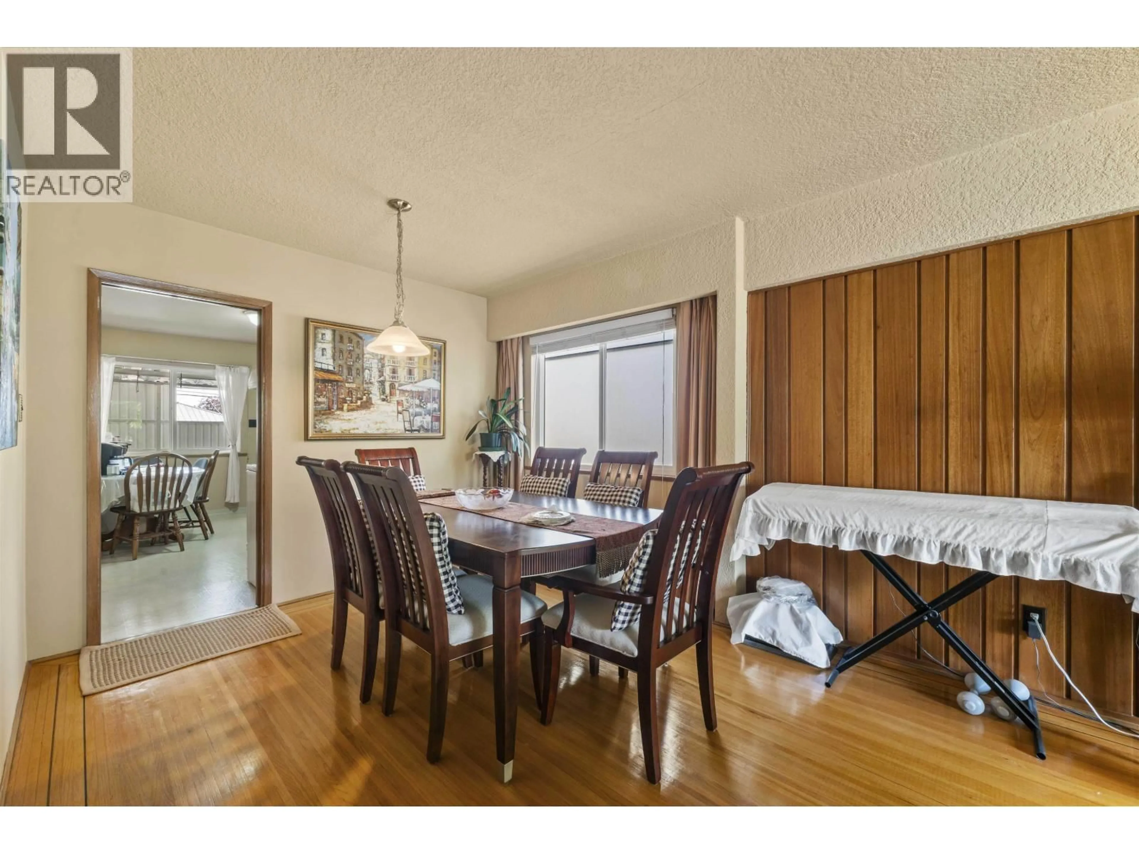 Dining room, wood/laminate floor for 2666 WAVERLEY AVENUE, Vancouver British Columbia V5S1E7