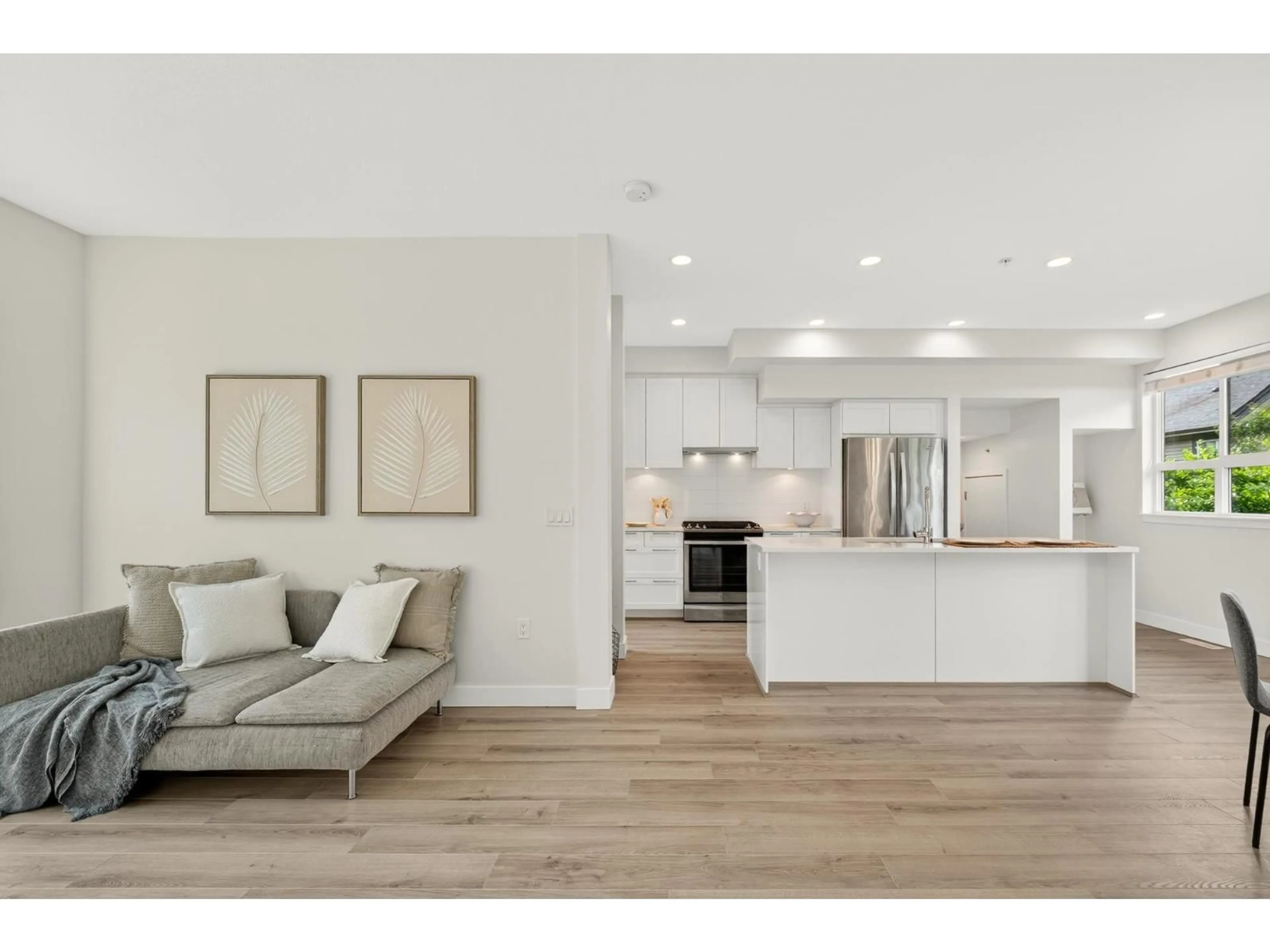 Open concept kitchen, wood/laminate floor for 21 - 8508 204 STREET, Langley British Columbia V2Y0V8
