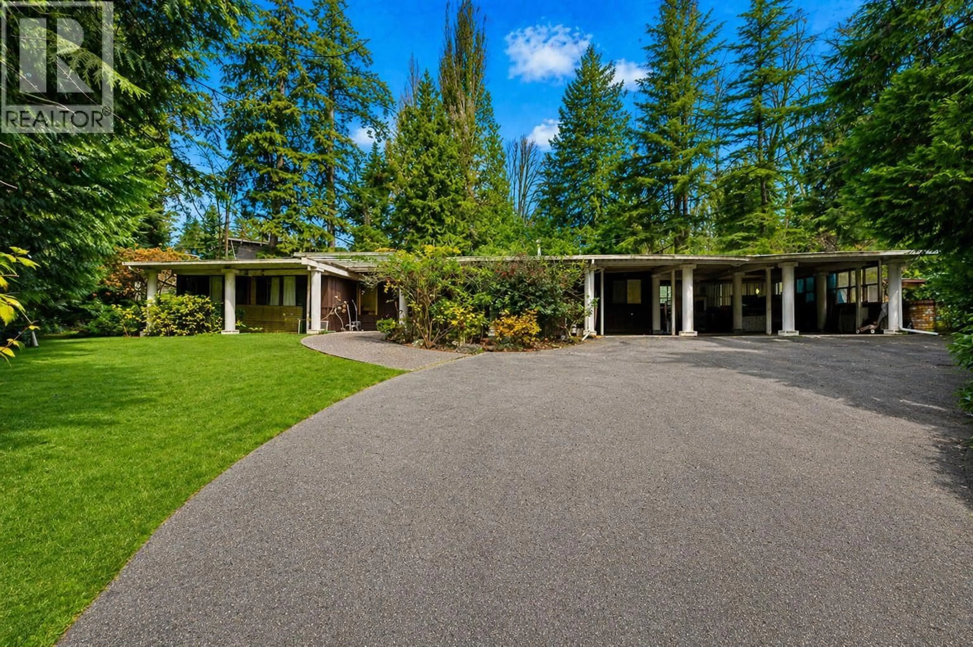 Patio, forest/trees view for 835 WILDWOOD PLACE, West Vancouver British Columbia V7S1P2
