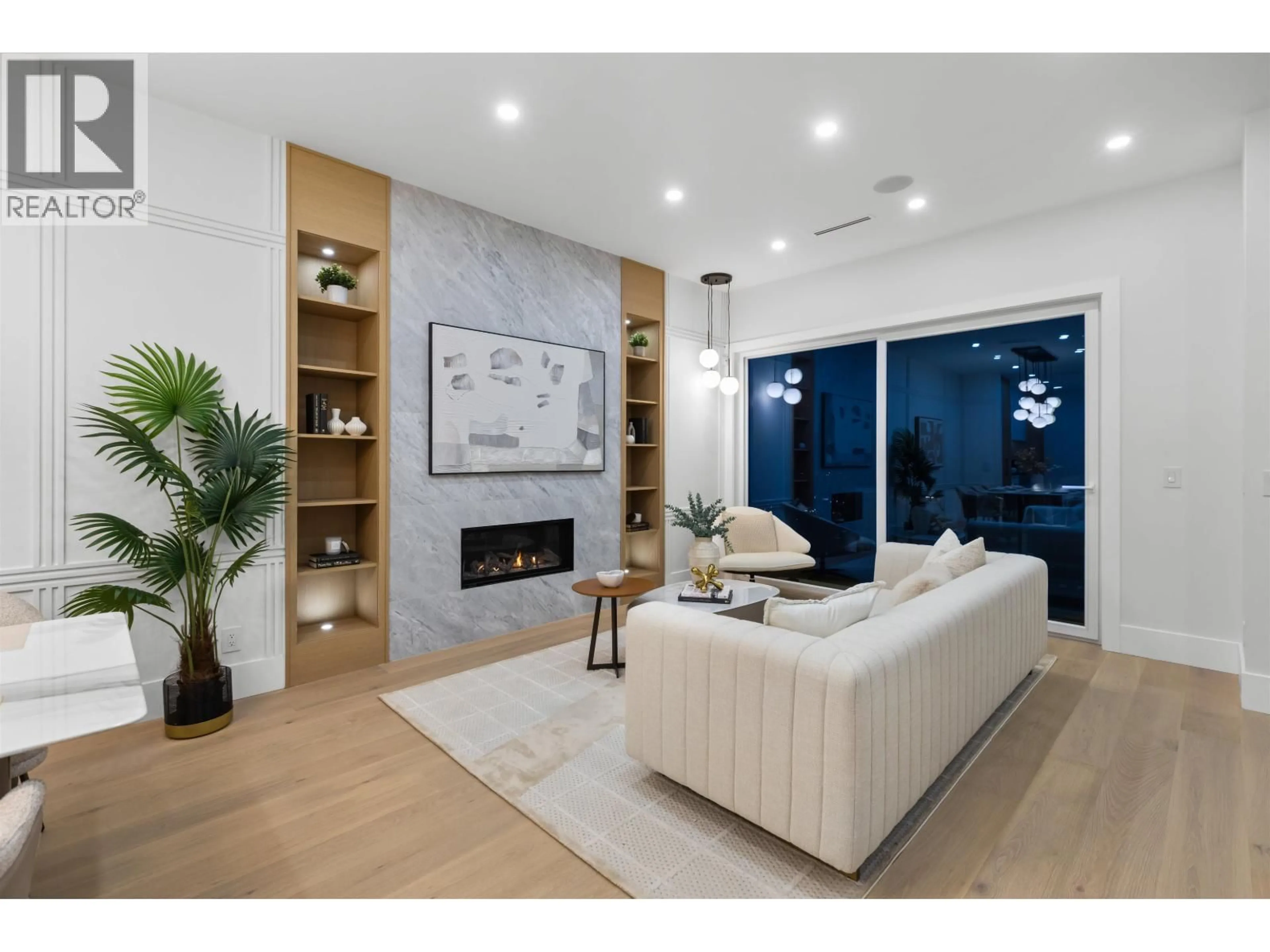 Living room with furniture, unknown for 1 - 10 HYTHE AVENUE, Burnaby British Columbia V5B1G4