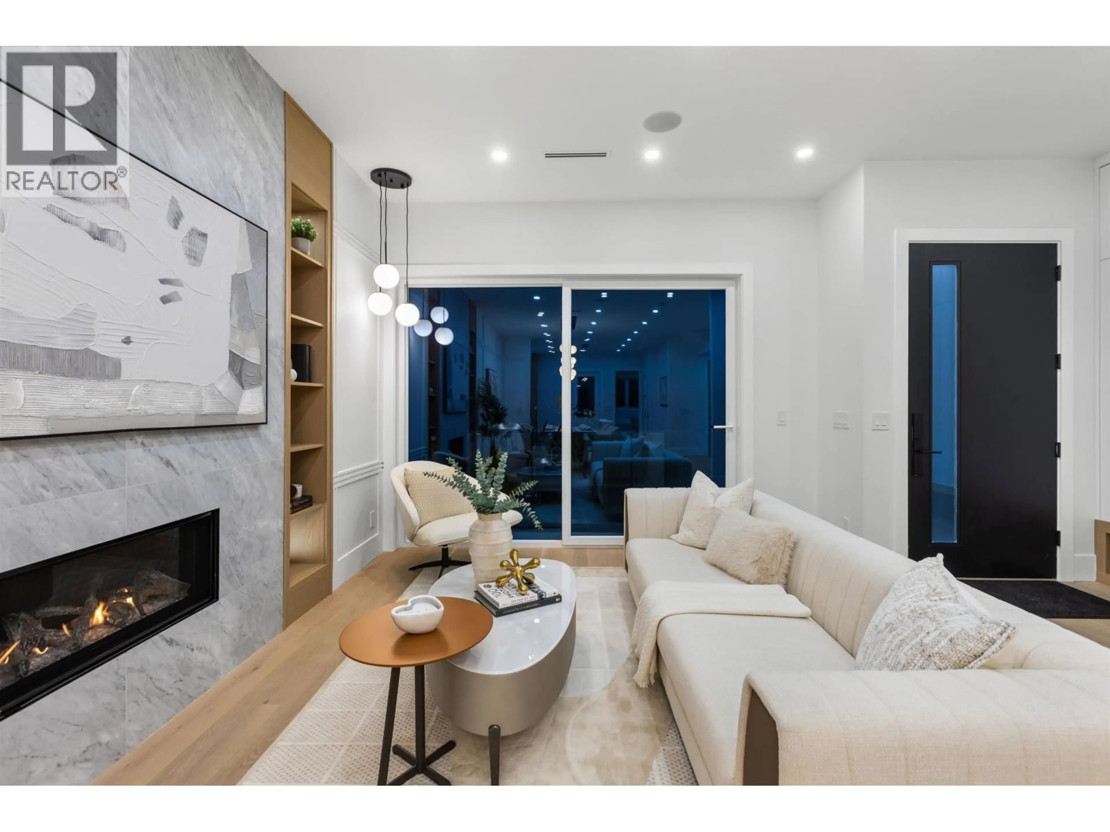 Living room with furniture, unknown for 1 - 10 HYTHE AVENUE, Burnaby British Columbia V5B1G4