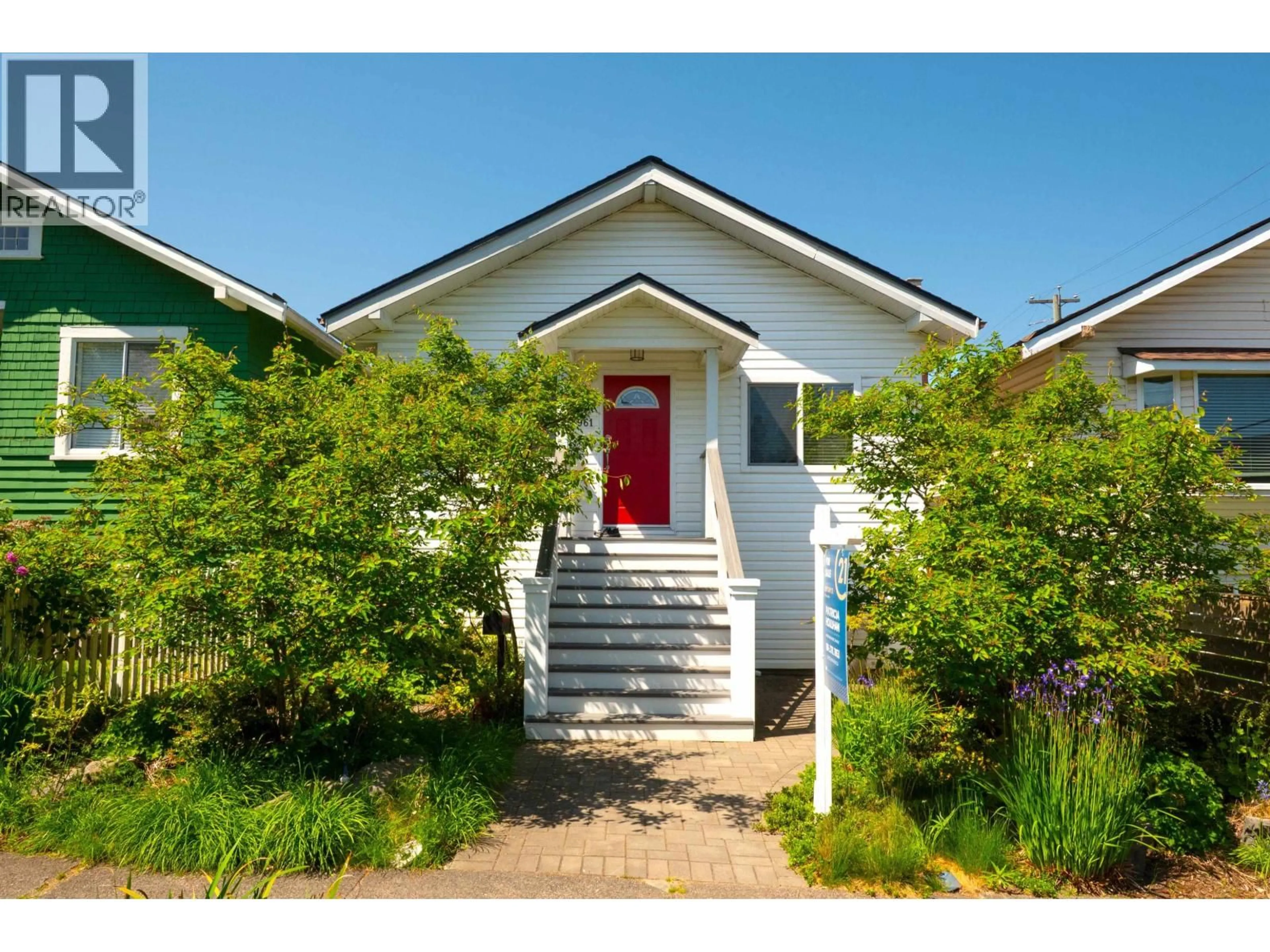 Home with vinyl exterior material, street for 4961 ST. CATHERINES STREET, Vancouver British Columbia V5W3E9