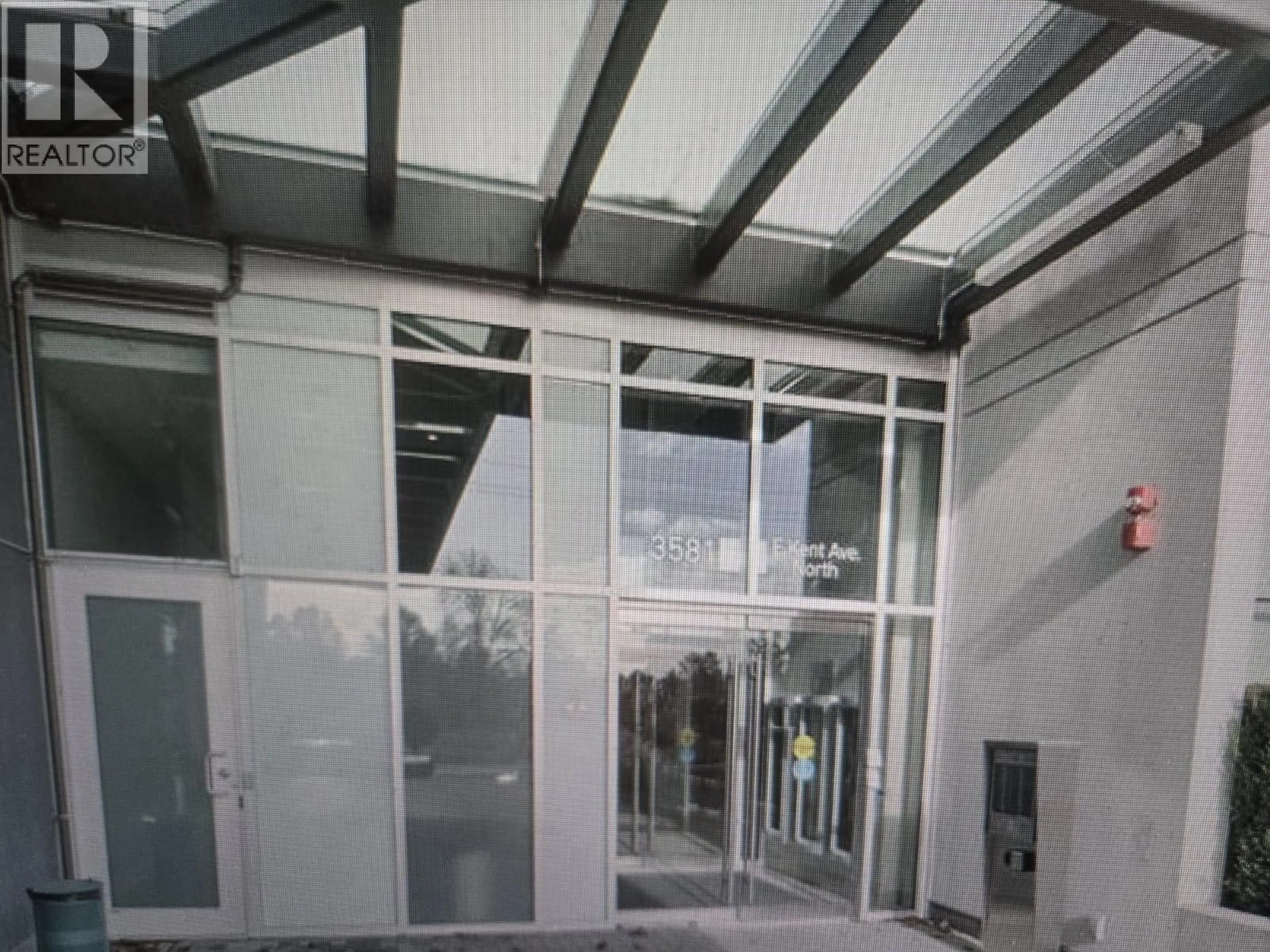 Indoor foyer for 808 - 3581 KENT AVENUE, Vancouver British Columbia V5S0H6